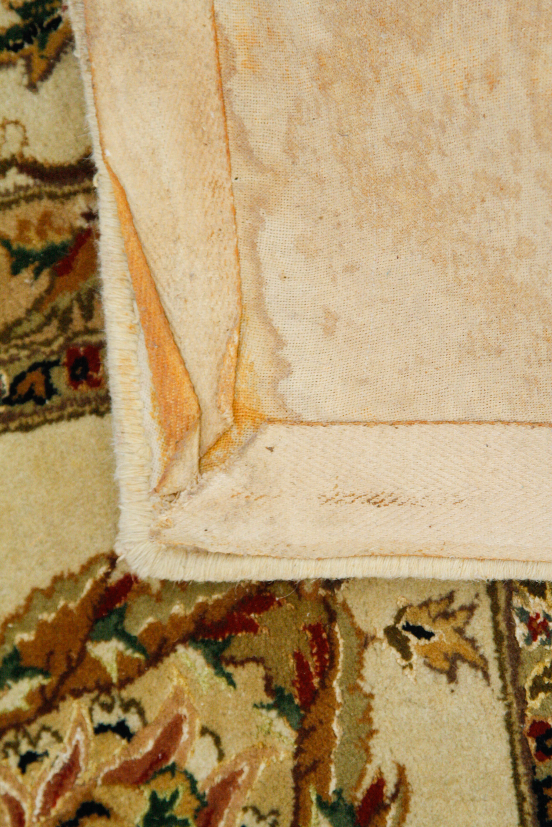 Tufted Mahal-Persian Style Wool Area Rug