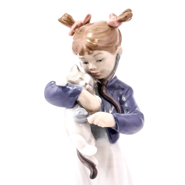 Lladro "You'll Feel Better" Figurine