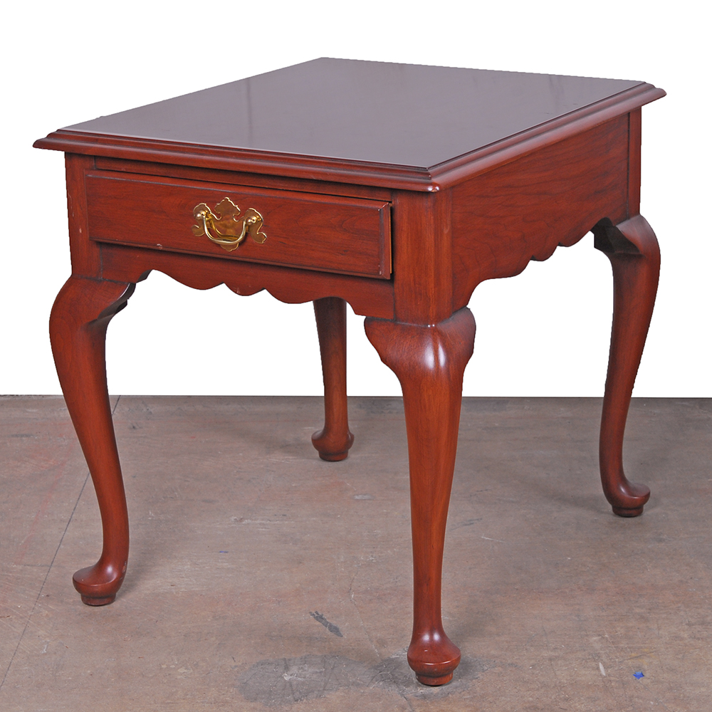 Henkel-Harris Cherry Federal Style Side Table