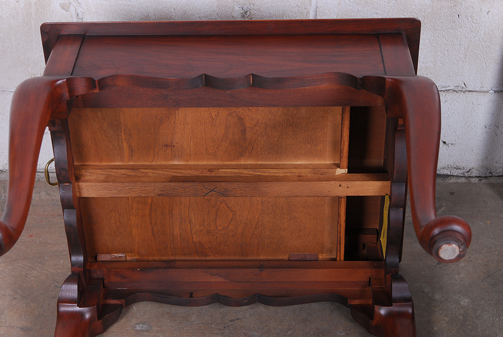 Henkel-Harris Cherry Federal Style Side Table