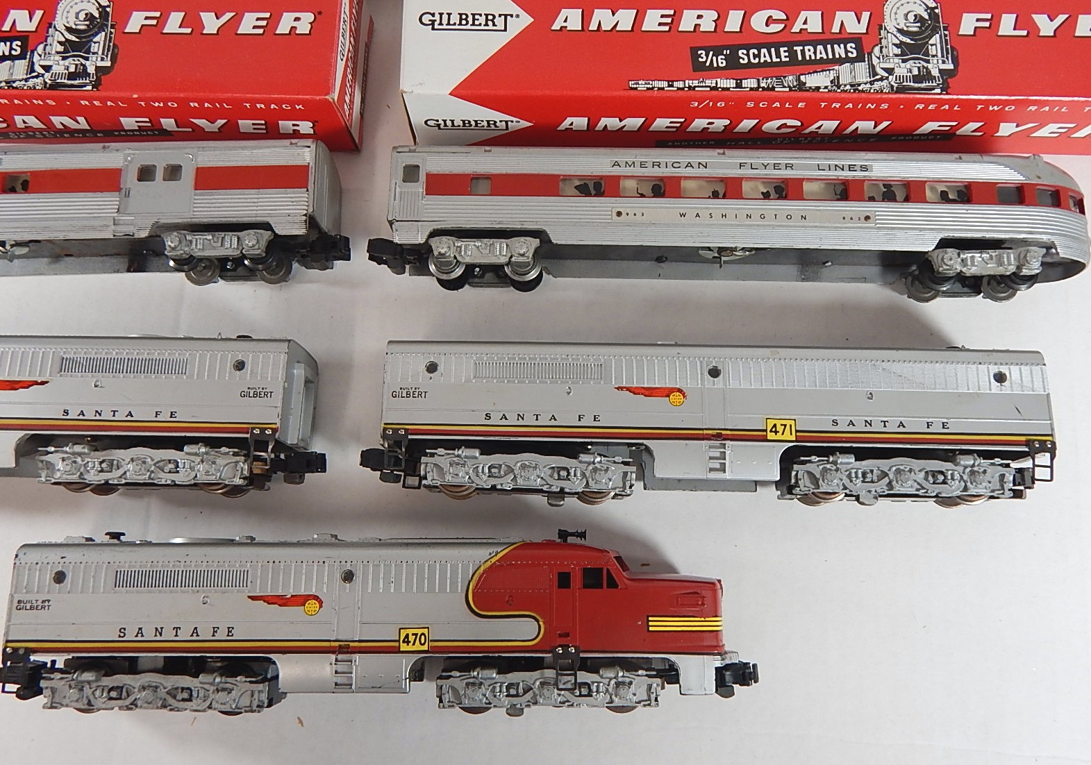 American Flyer S-Gauge Trains - Sante Fe Train Set