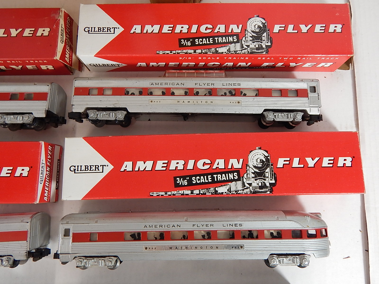 American Flyer S-Gauge Trains - Sante Fe Train Set