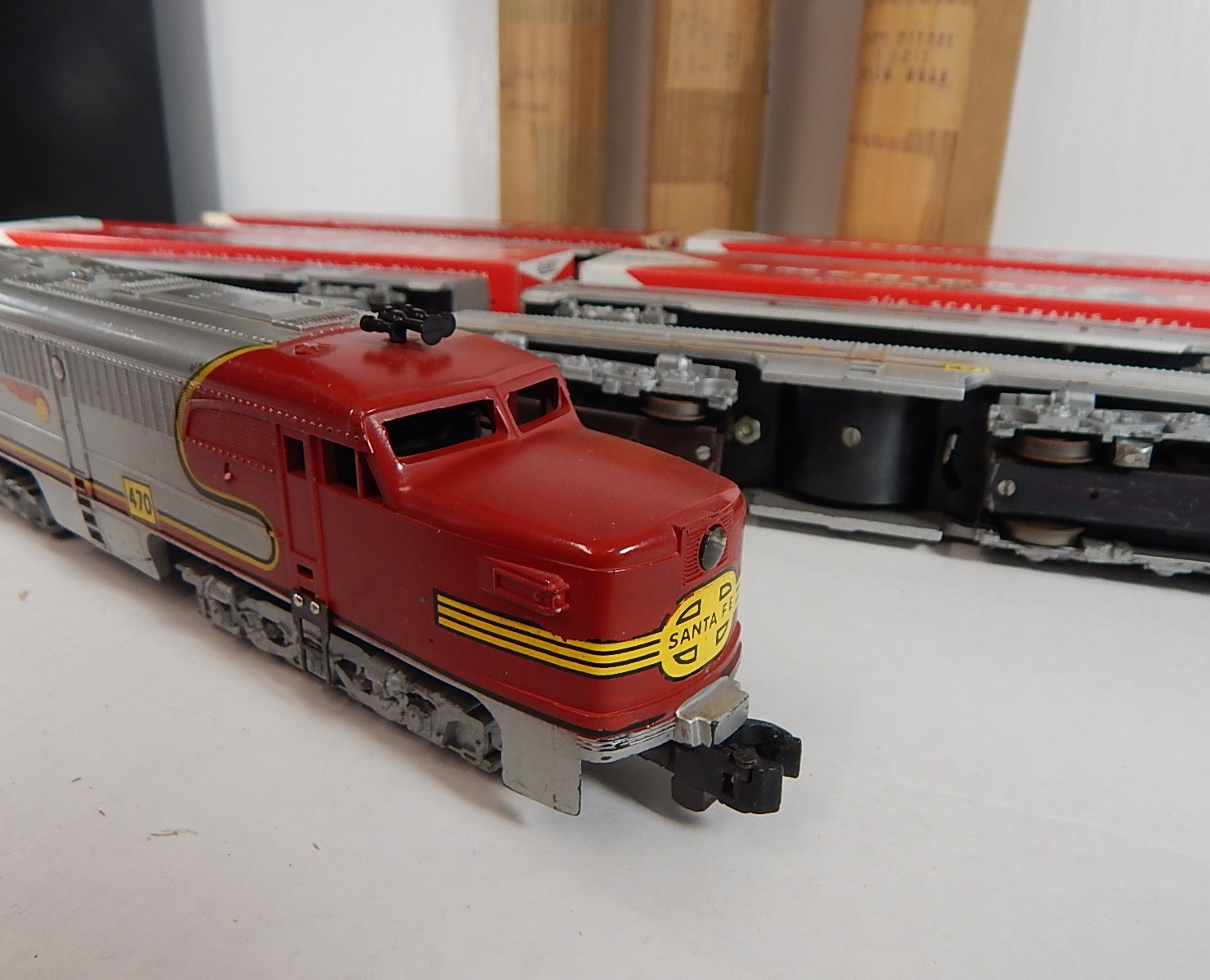 American Flyer S-Gauge Trains - Sante Fe Train Set