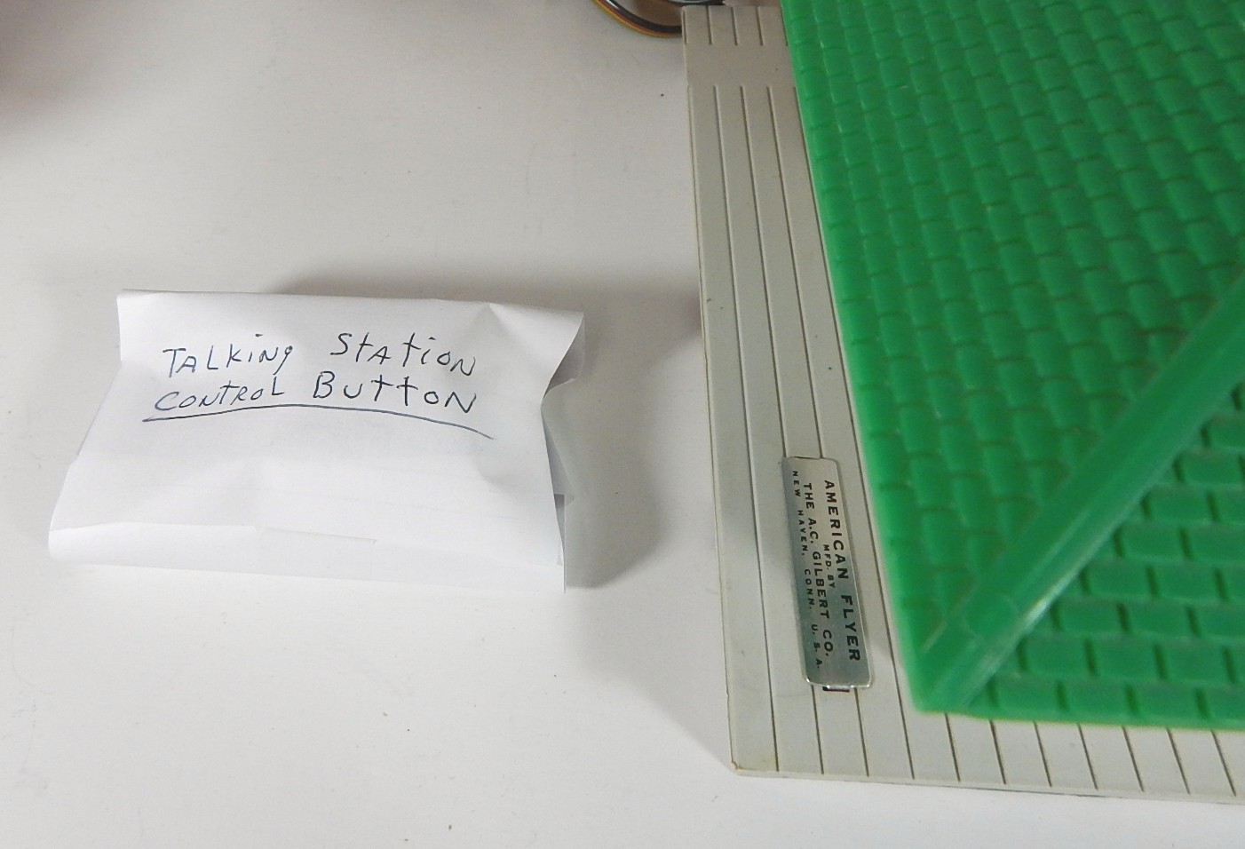 American Flyer S-Gauge Trains - #23786 Talking Station, Button, Records