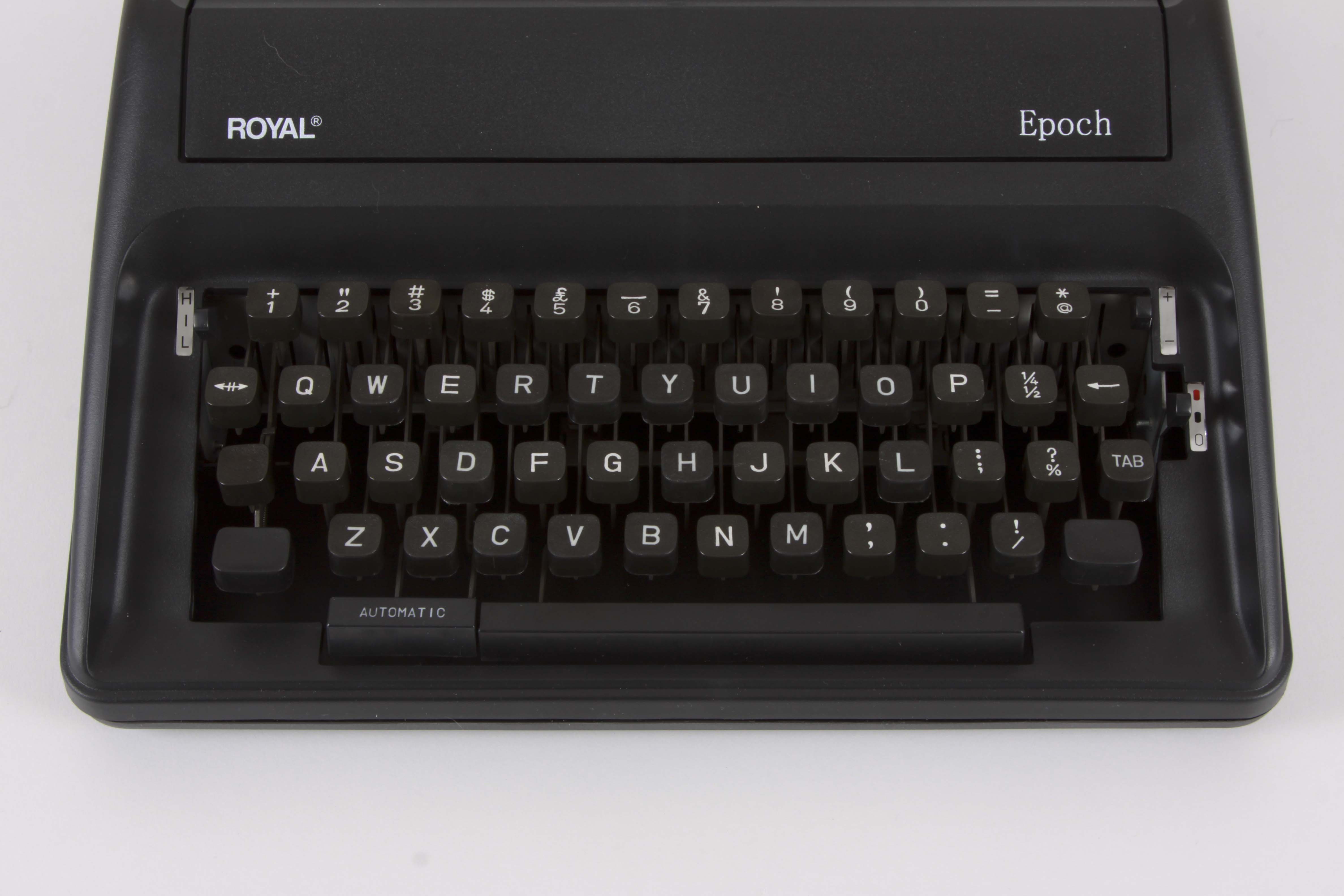 Royal Epoch Portable Manual Typewriter and Case