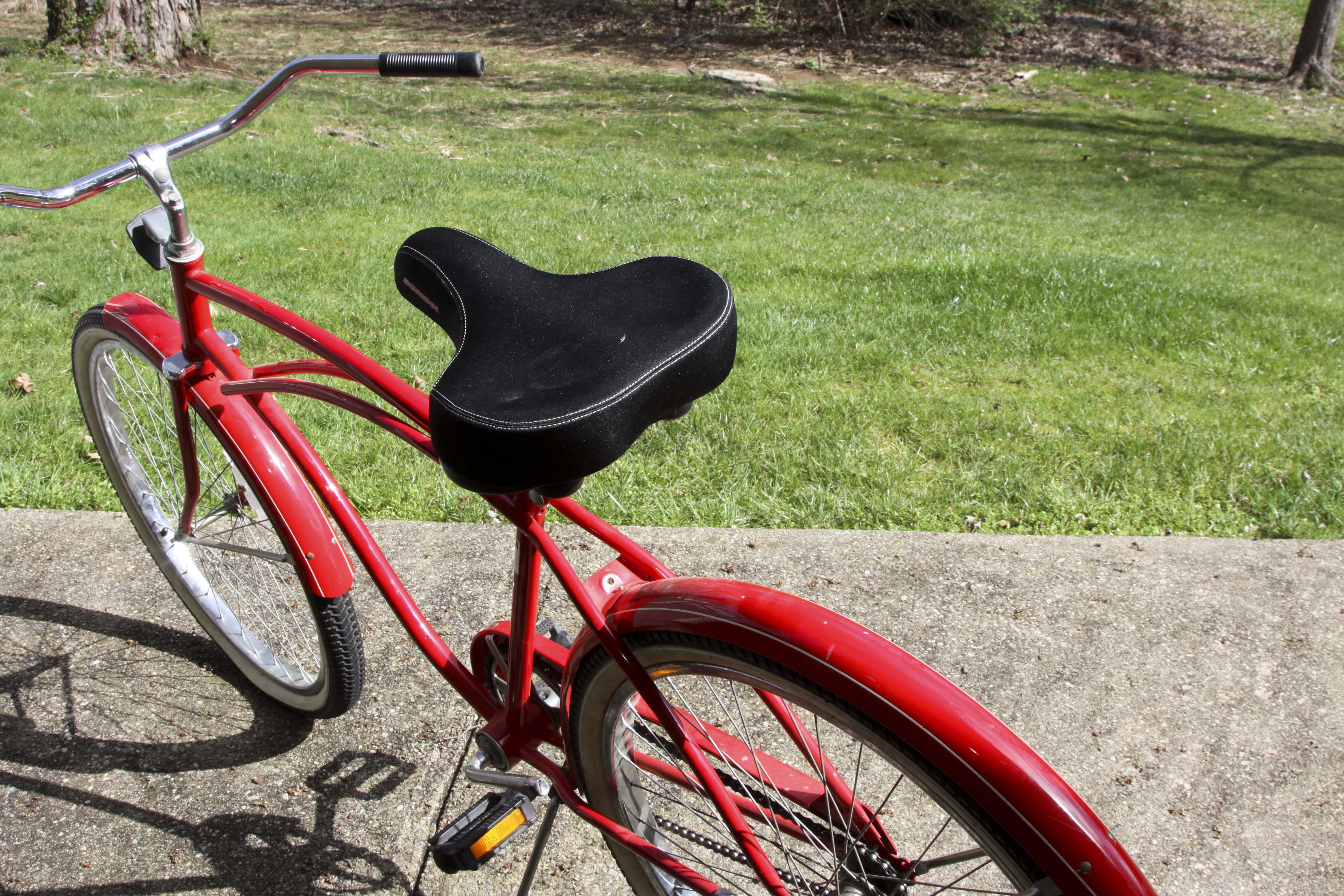 Red Huffy Good Vibrations Bike
