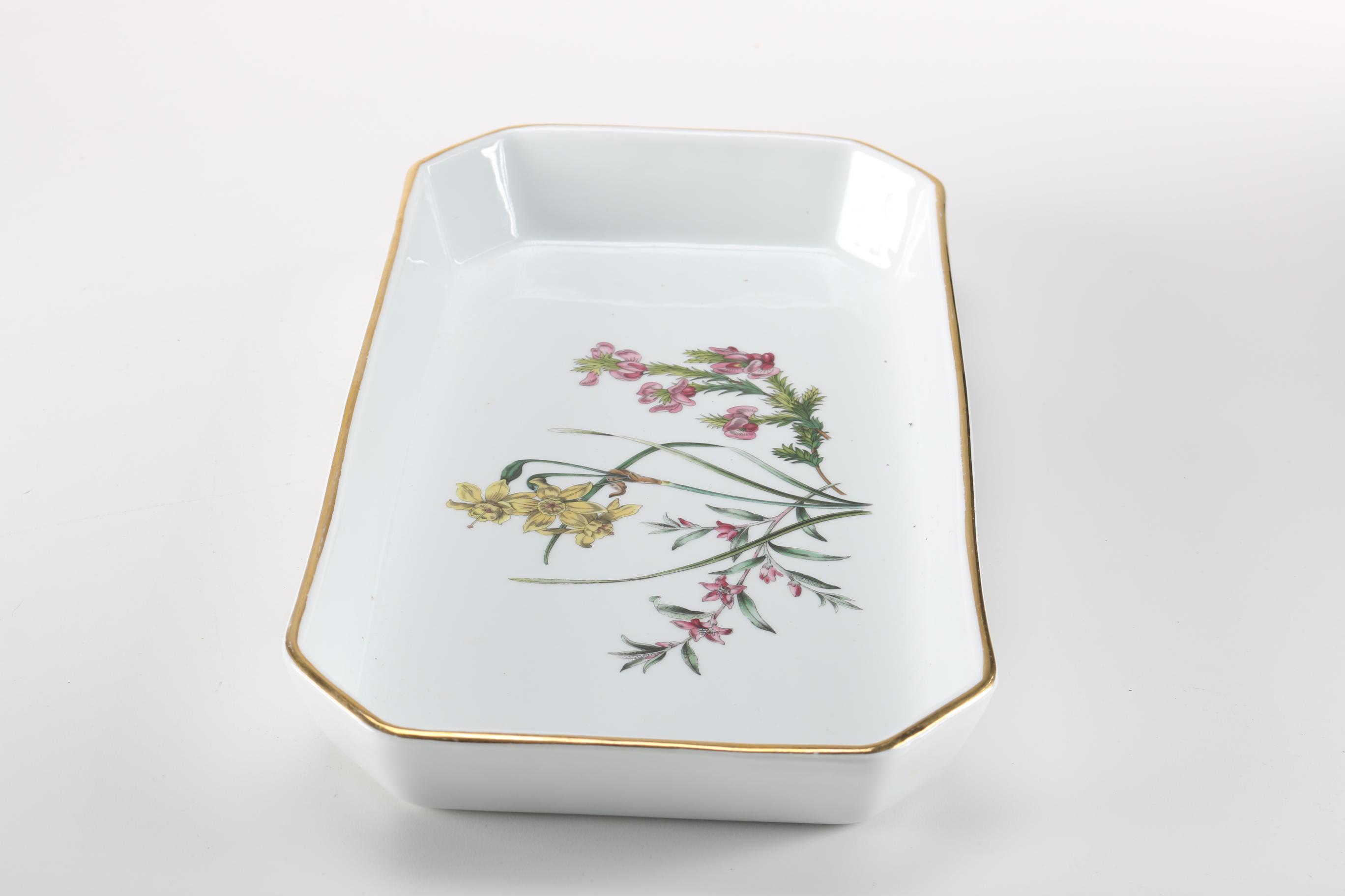 Late 20th Century Spode "Stafford Flowers" Bone China Serving Dishes