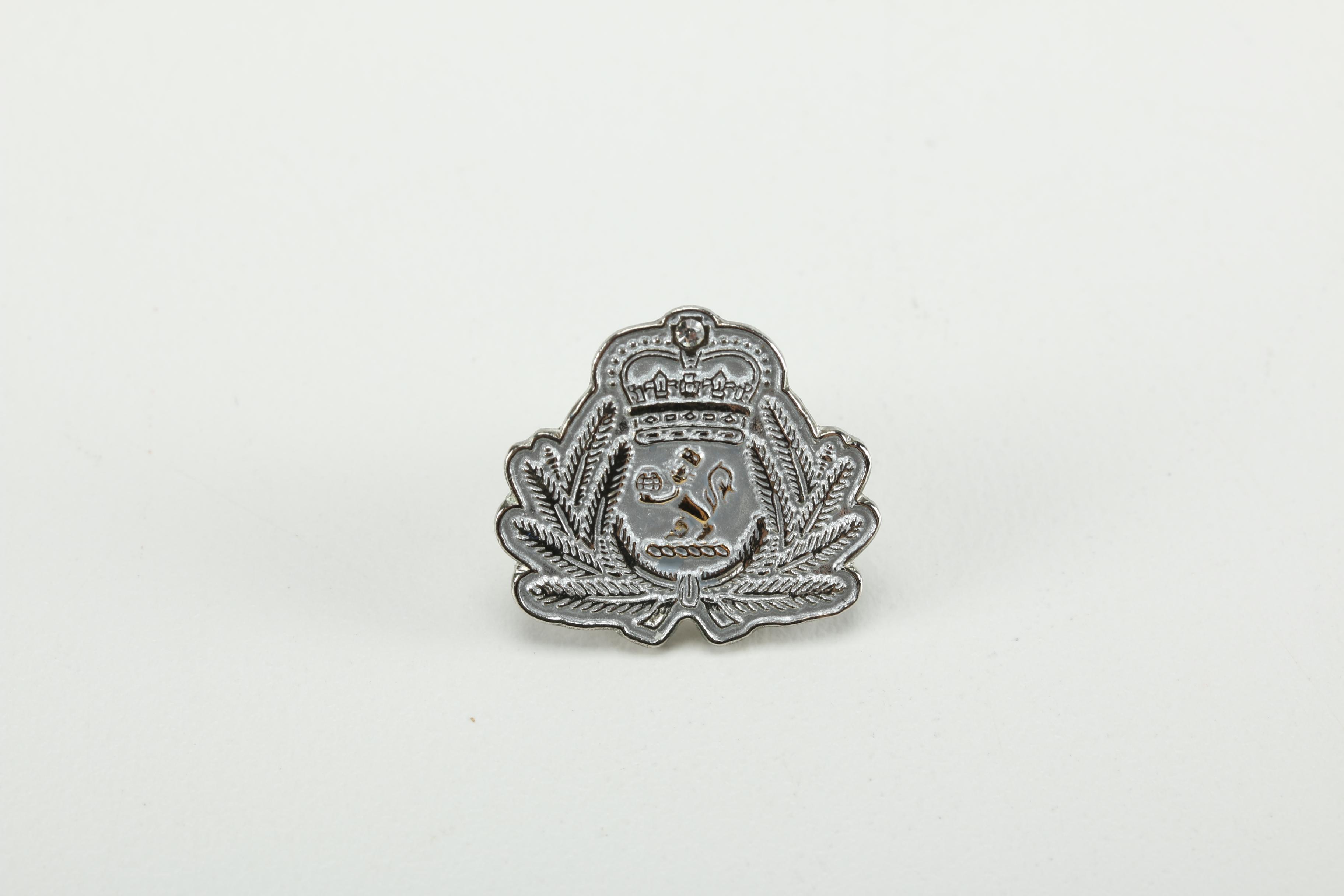 Men's Accessories With Leather Case, Including Cufflinks and Pocket Knife