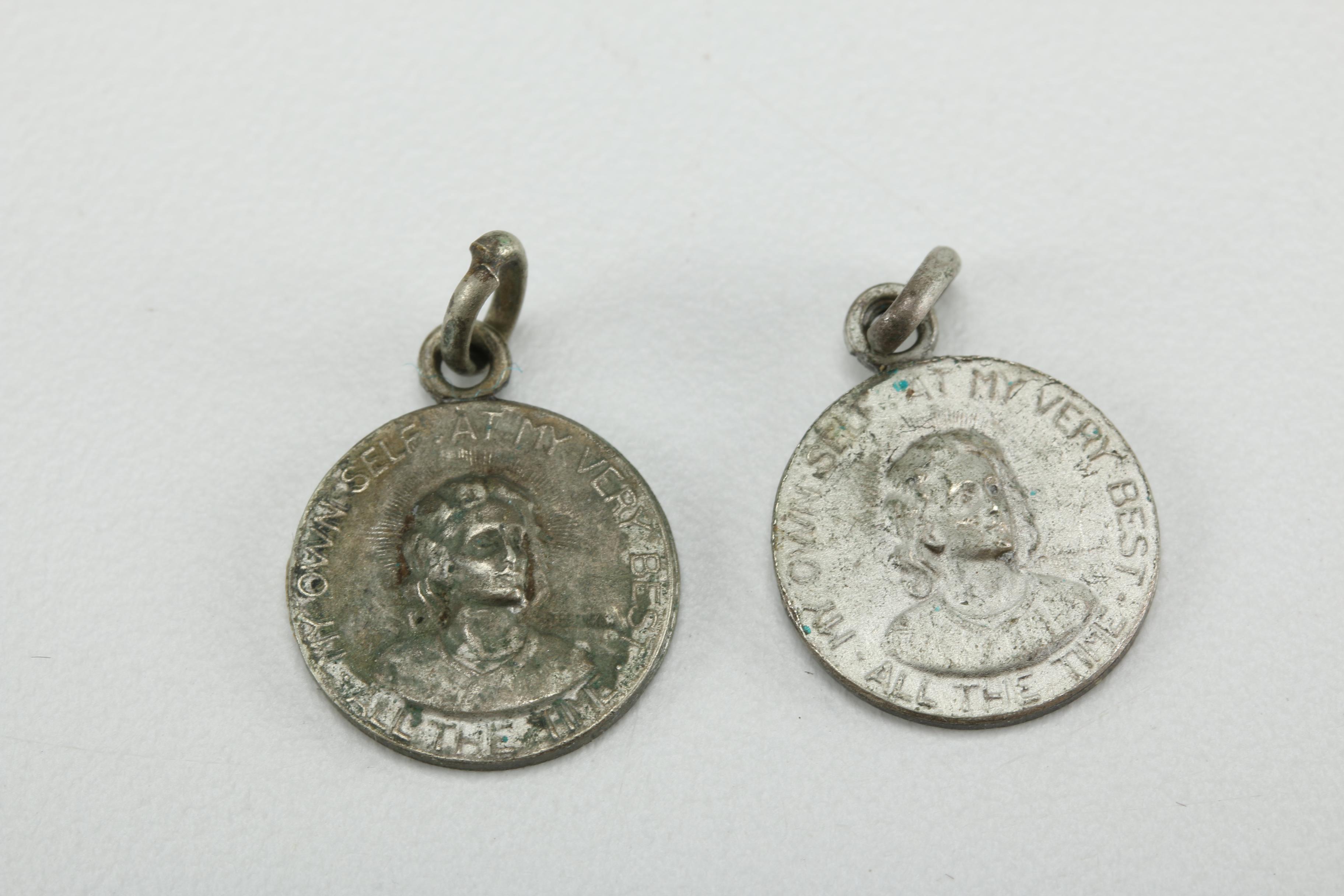 Men's Accessories With Leather Case, Including Cufflinks and Pocket Knife