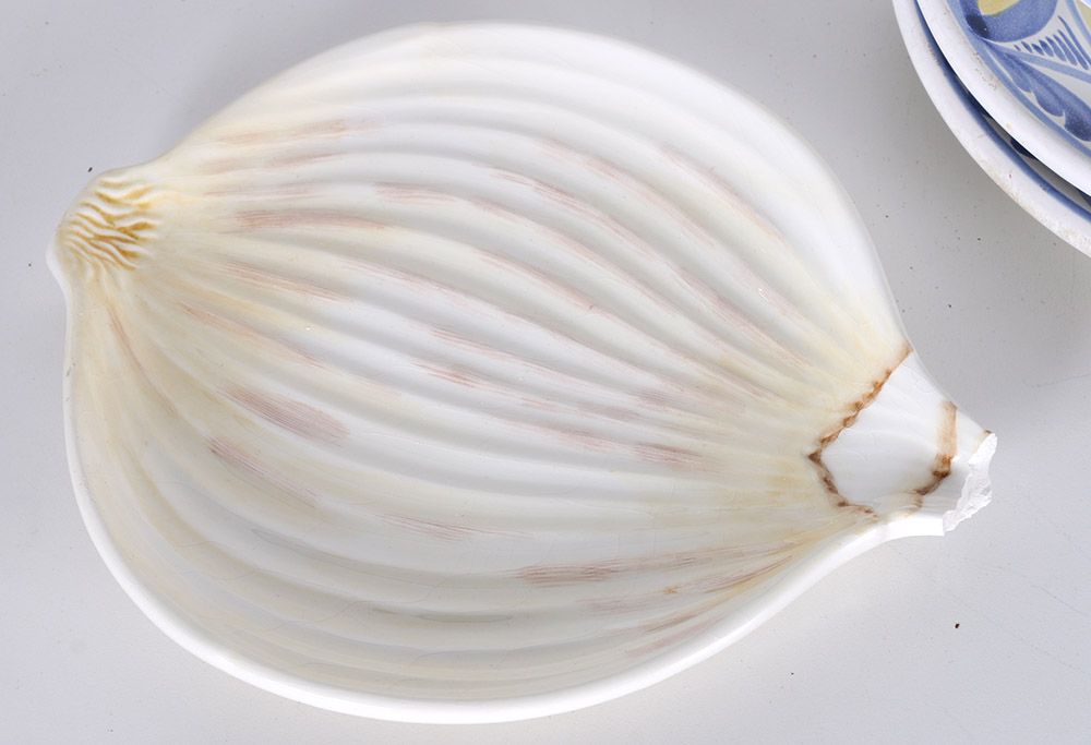 Harry and David Onion Dish and Italian Ceramic Plates