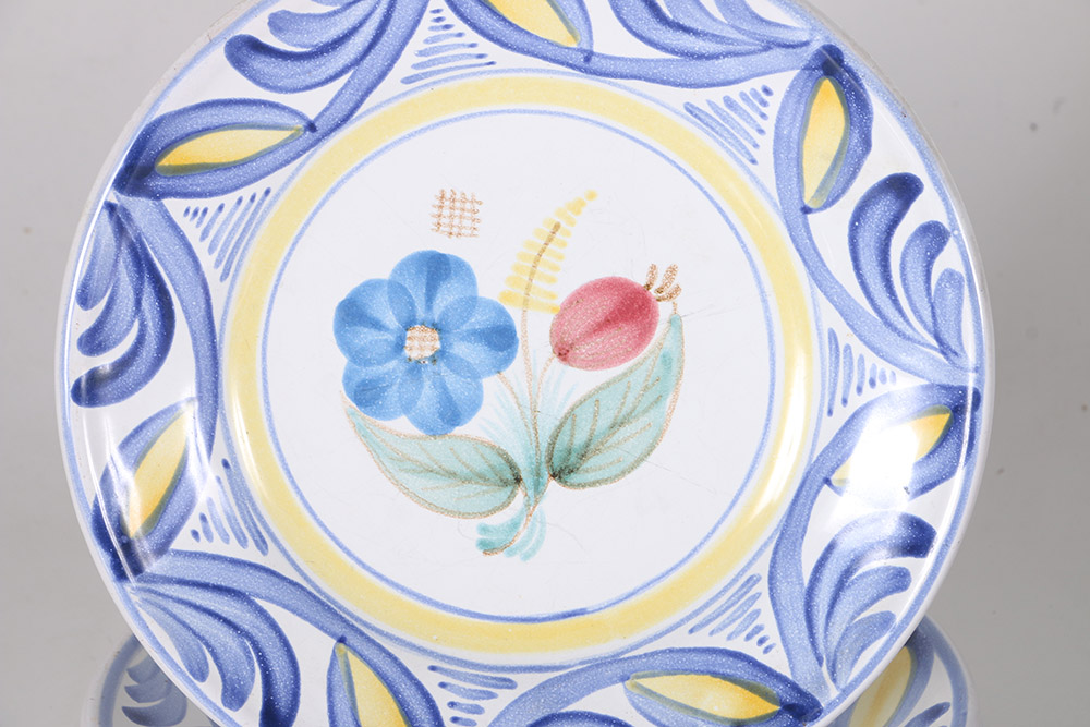 Harry and David Onion Dish and Italian Ceramic Plates
