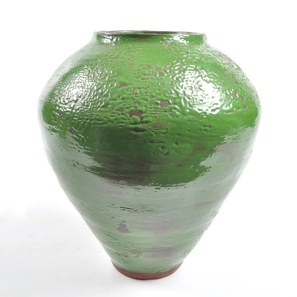 Decorative Pottery Vessels