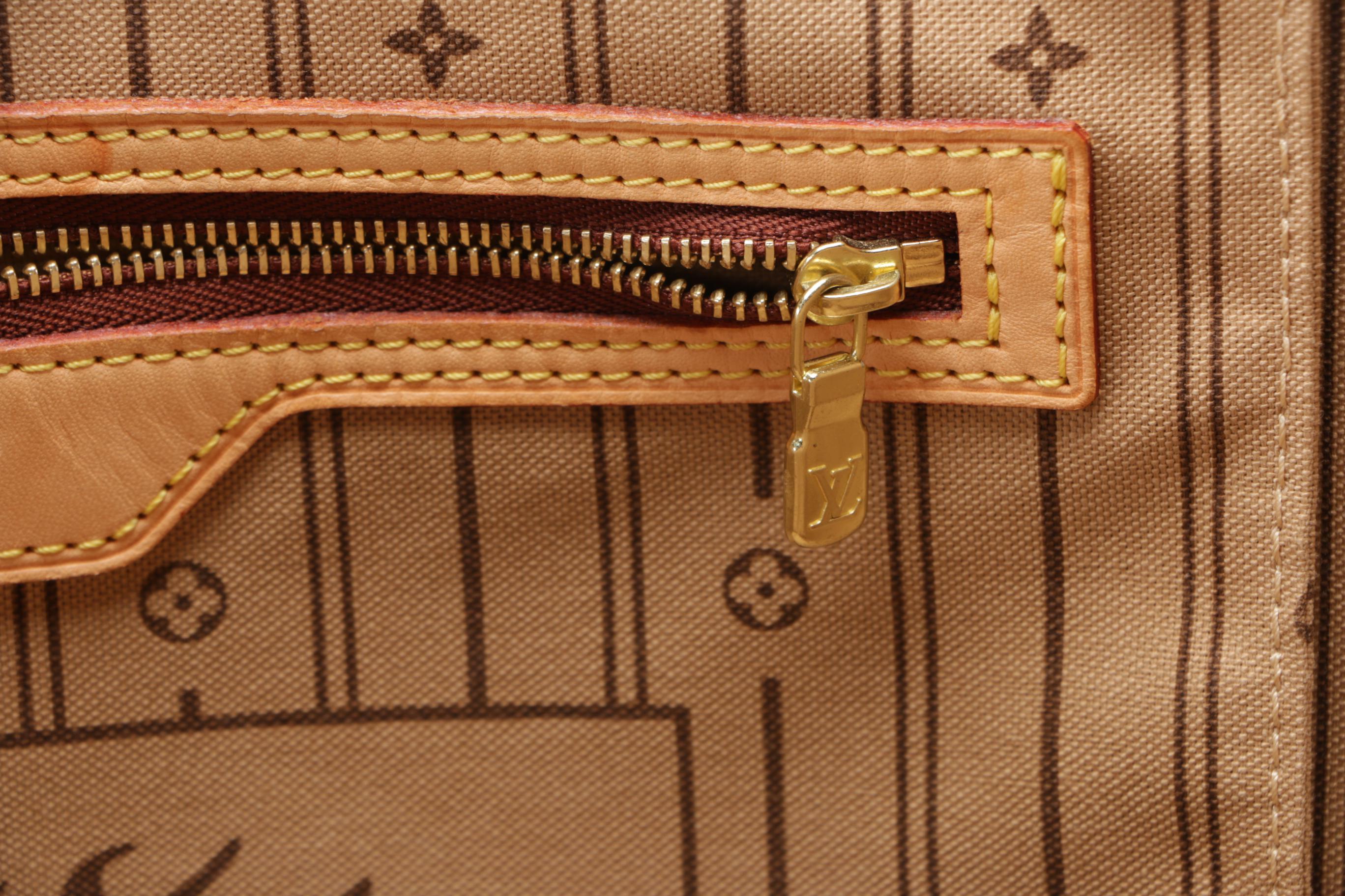 Louis Vuitton Monogram Neverfull MM Tote