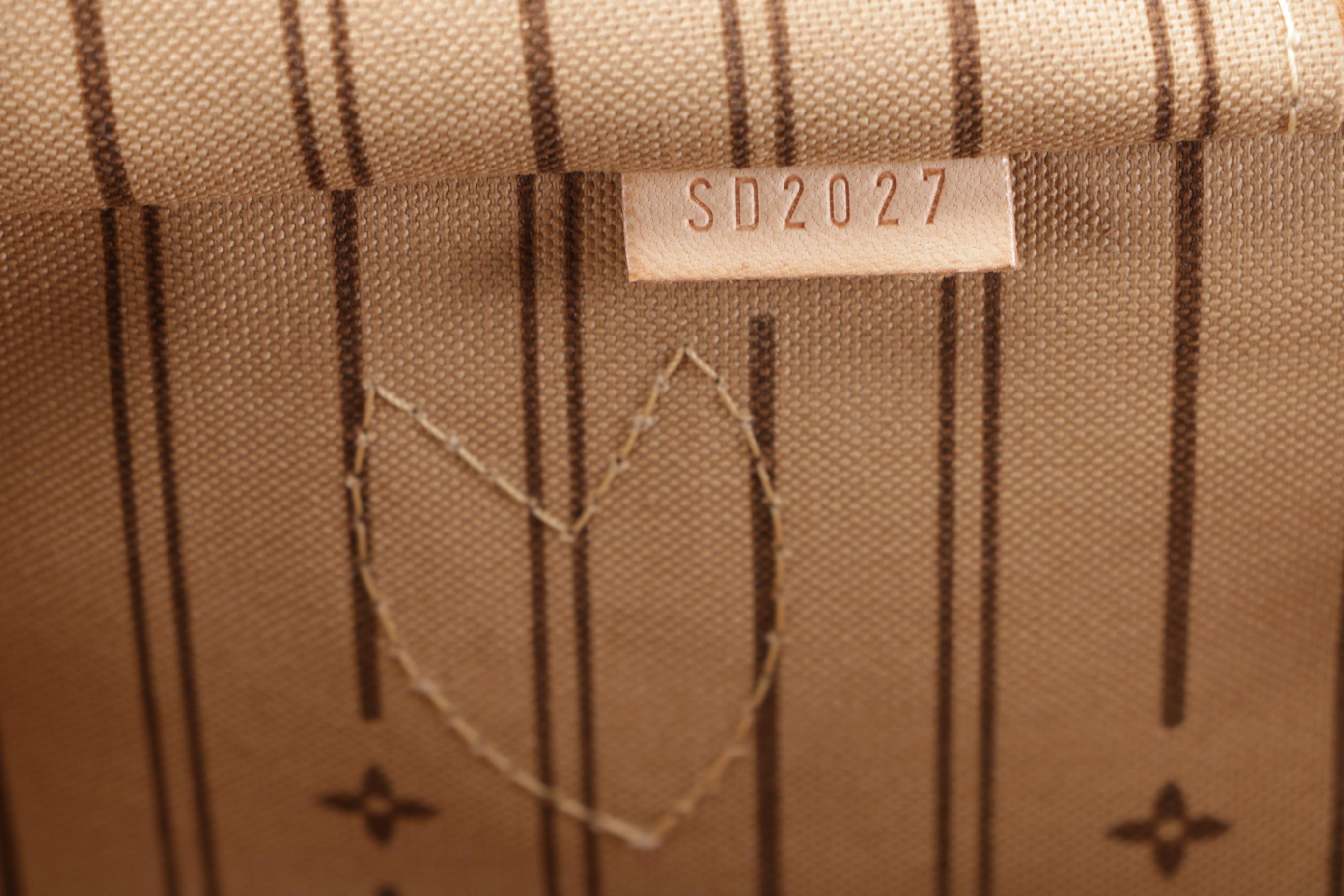 Louis Vuitton Monogram Neverfull MM Tote