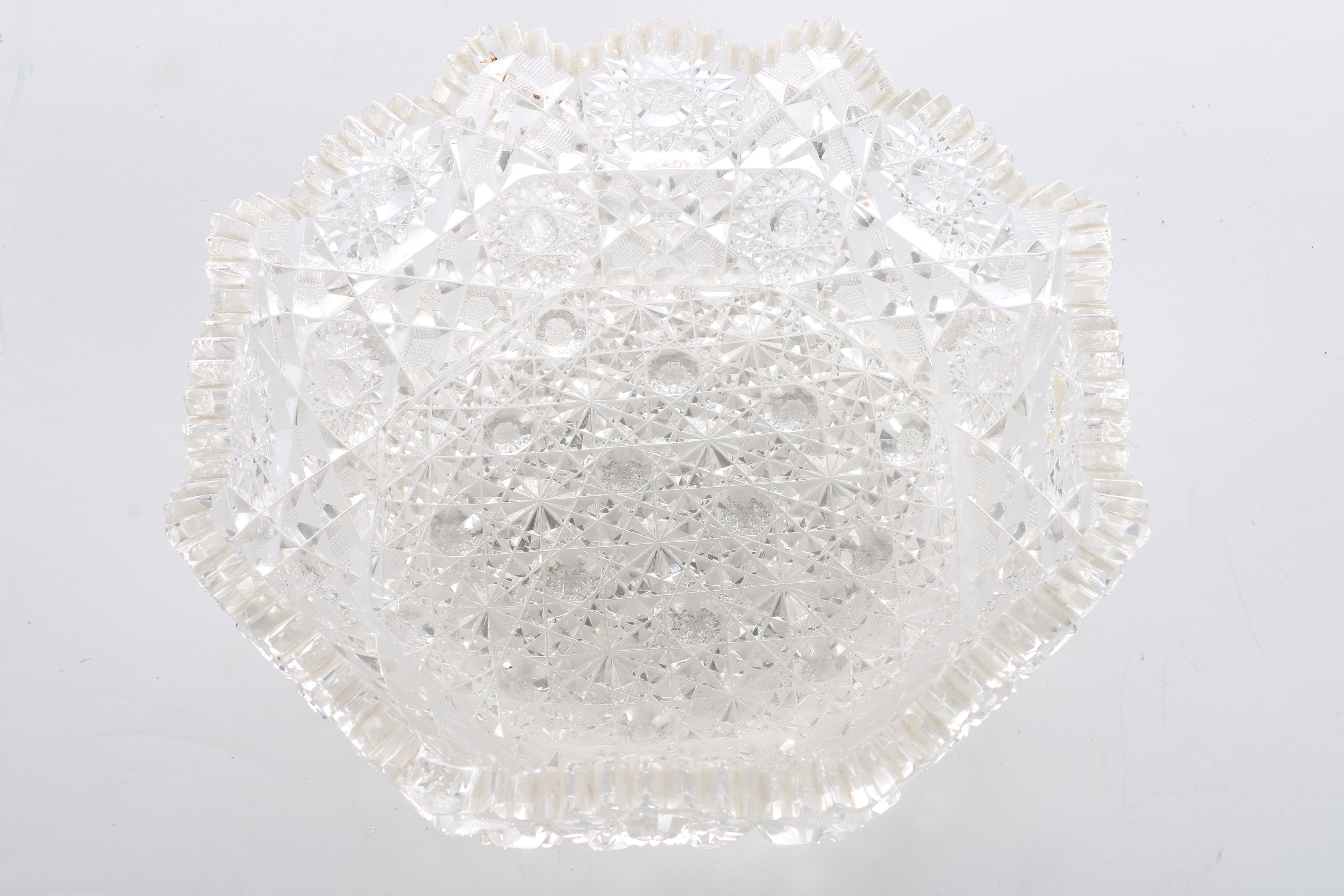 Crystal Bowl Décor