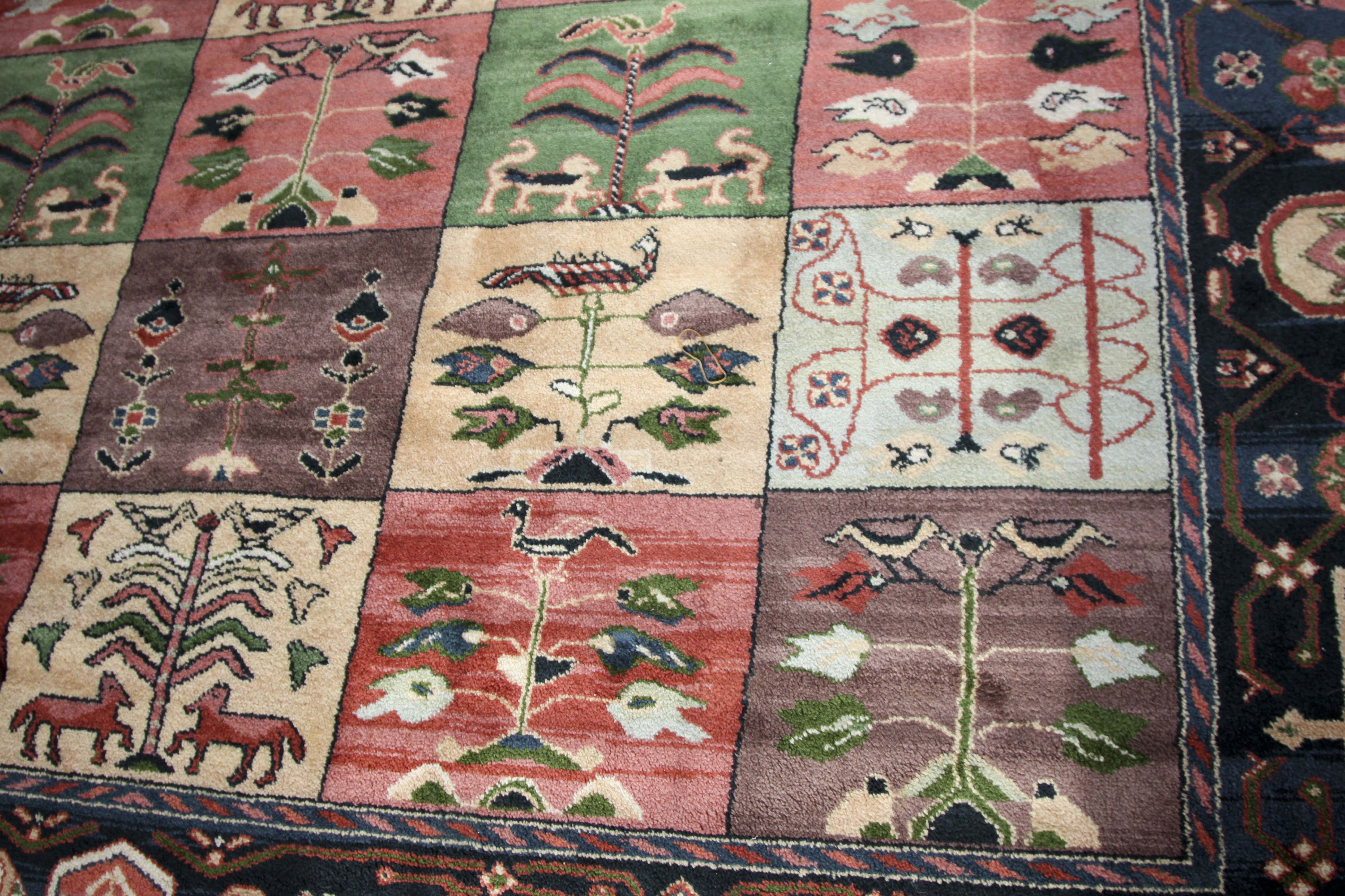 Machine Woven Karastan "Village Garden" Chahar Mahal Area Rug