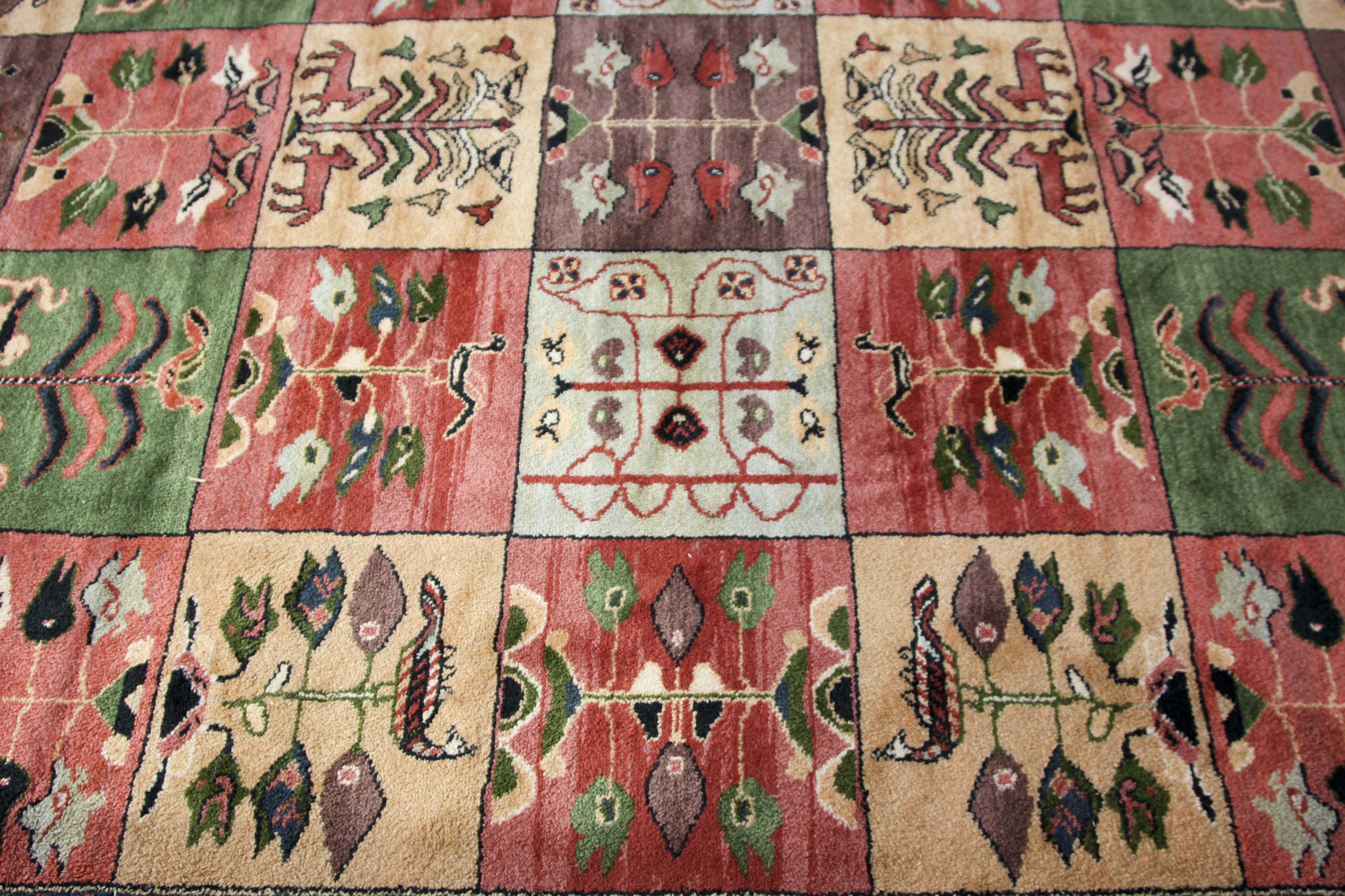 Machine Woven Karastan "Village Garden" Chahar Mahal Area Rug