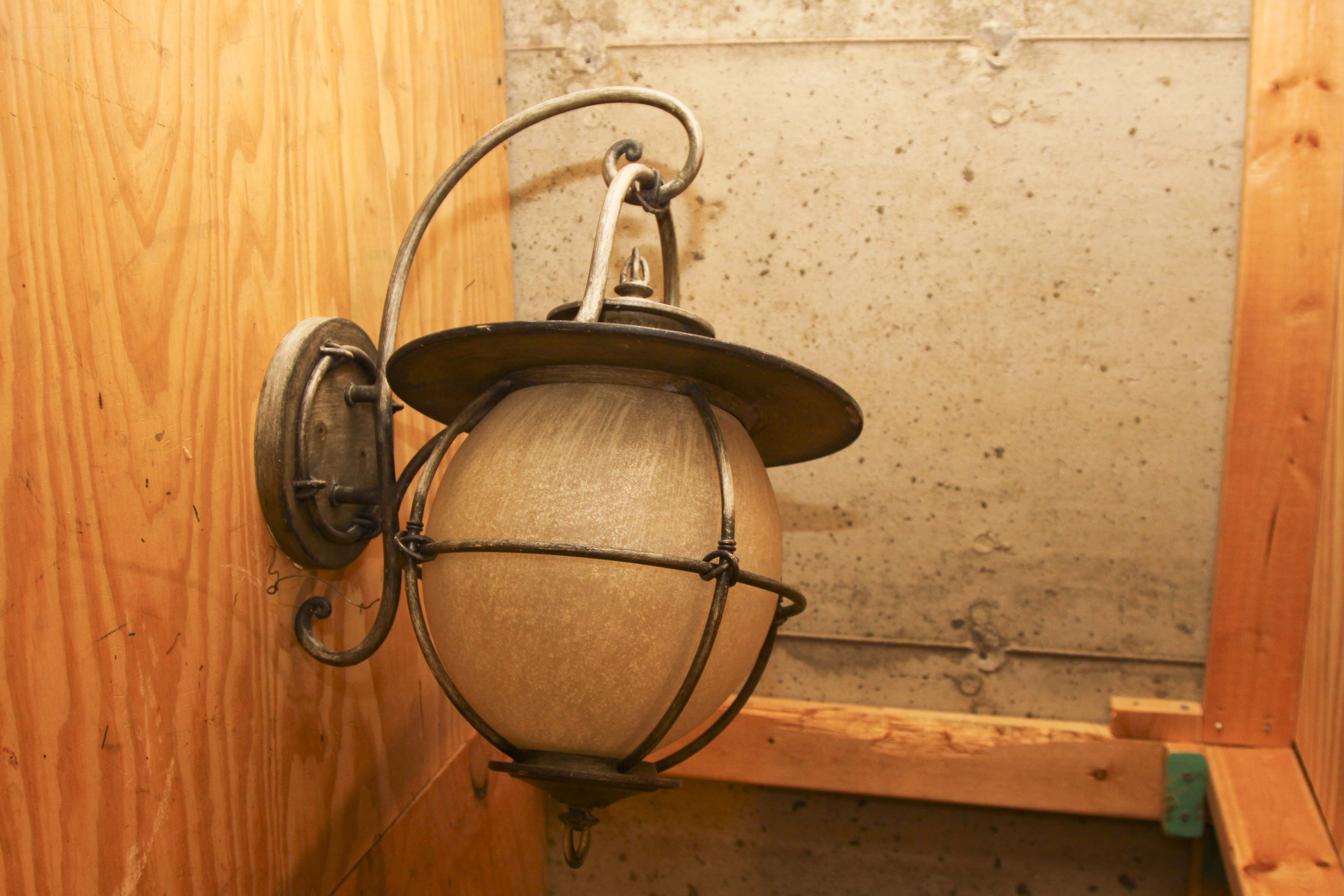 Outdoor Light Fixtures