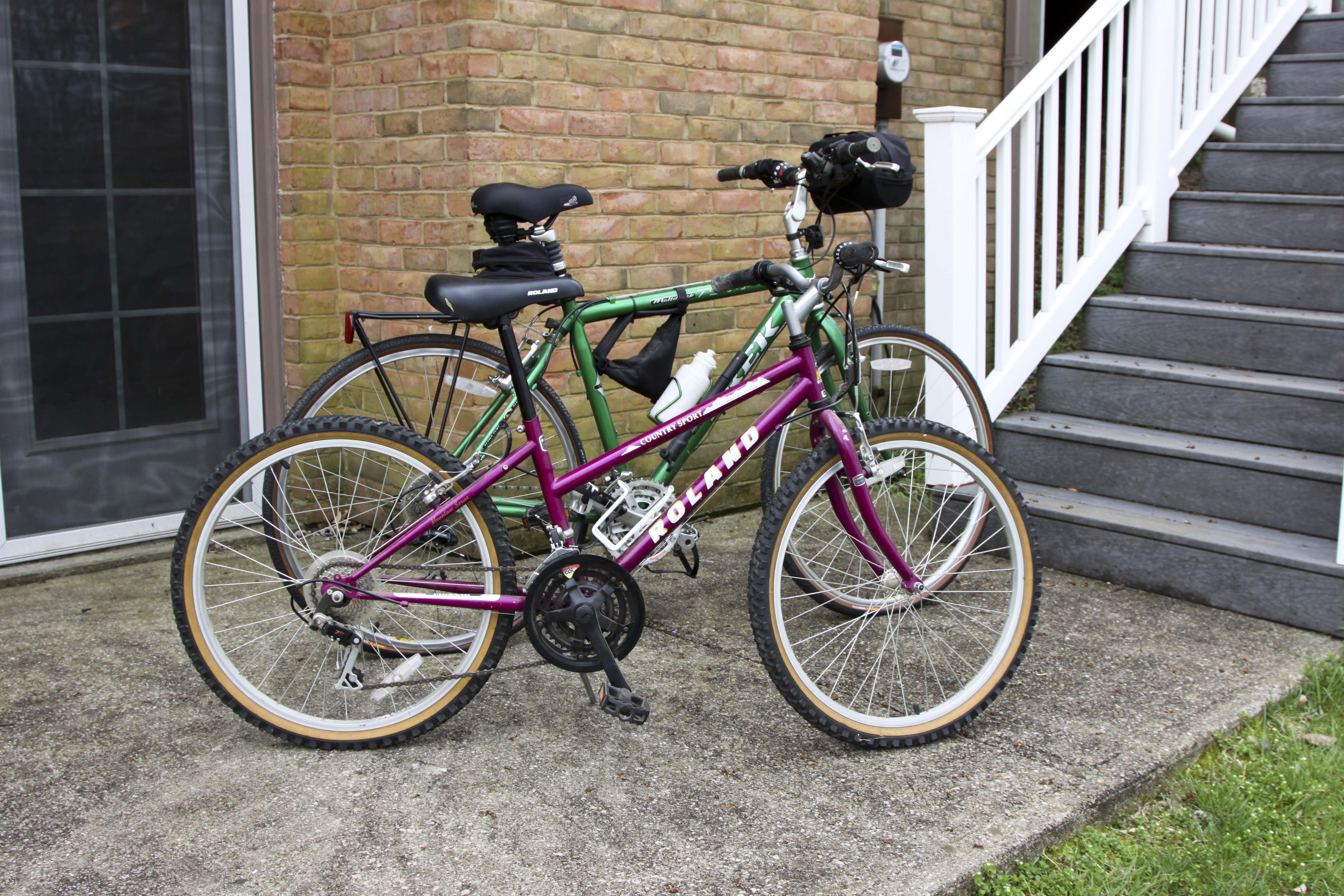 A Roland Women's Bicycle and a Men's Trek 7500 Bicycle