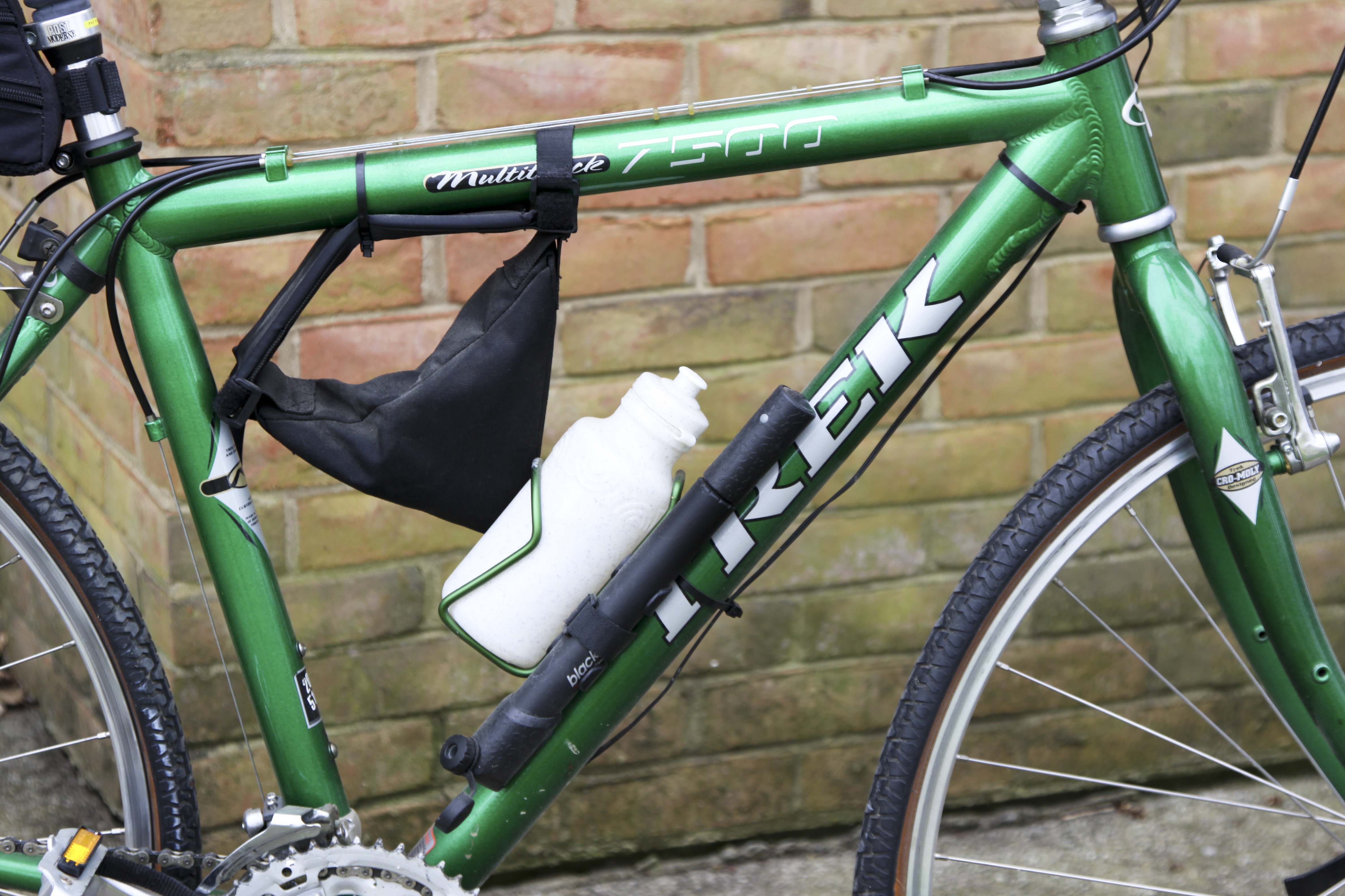 A Roland Women's Bicycle and a Men's Trek 7500 Bicycle