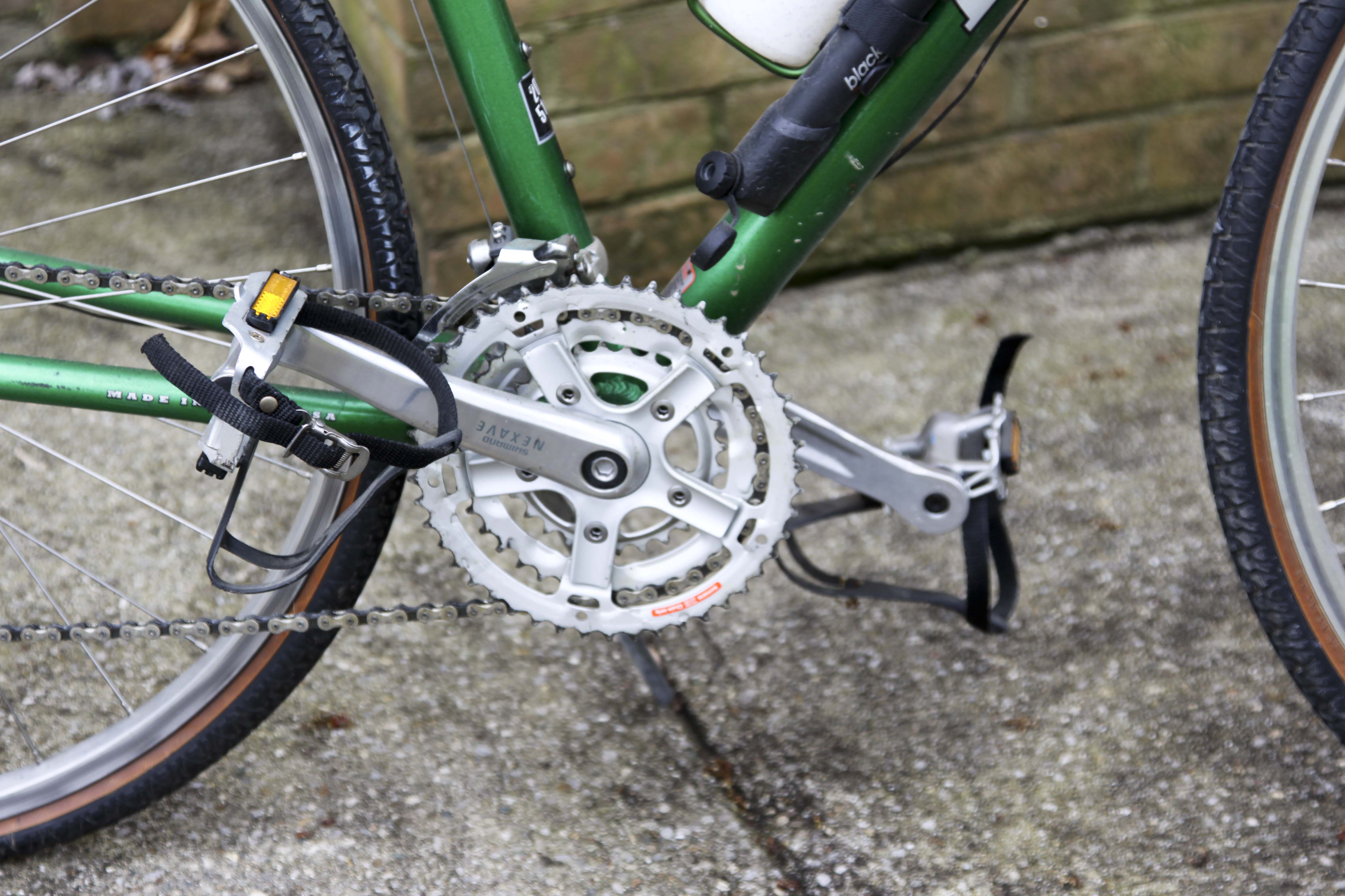 A Roland Women's Bicycle and a Men's Trek 7500 Bicycle