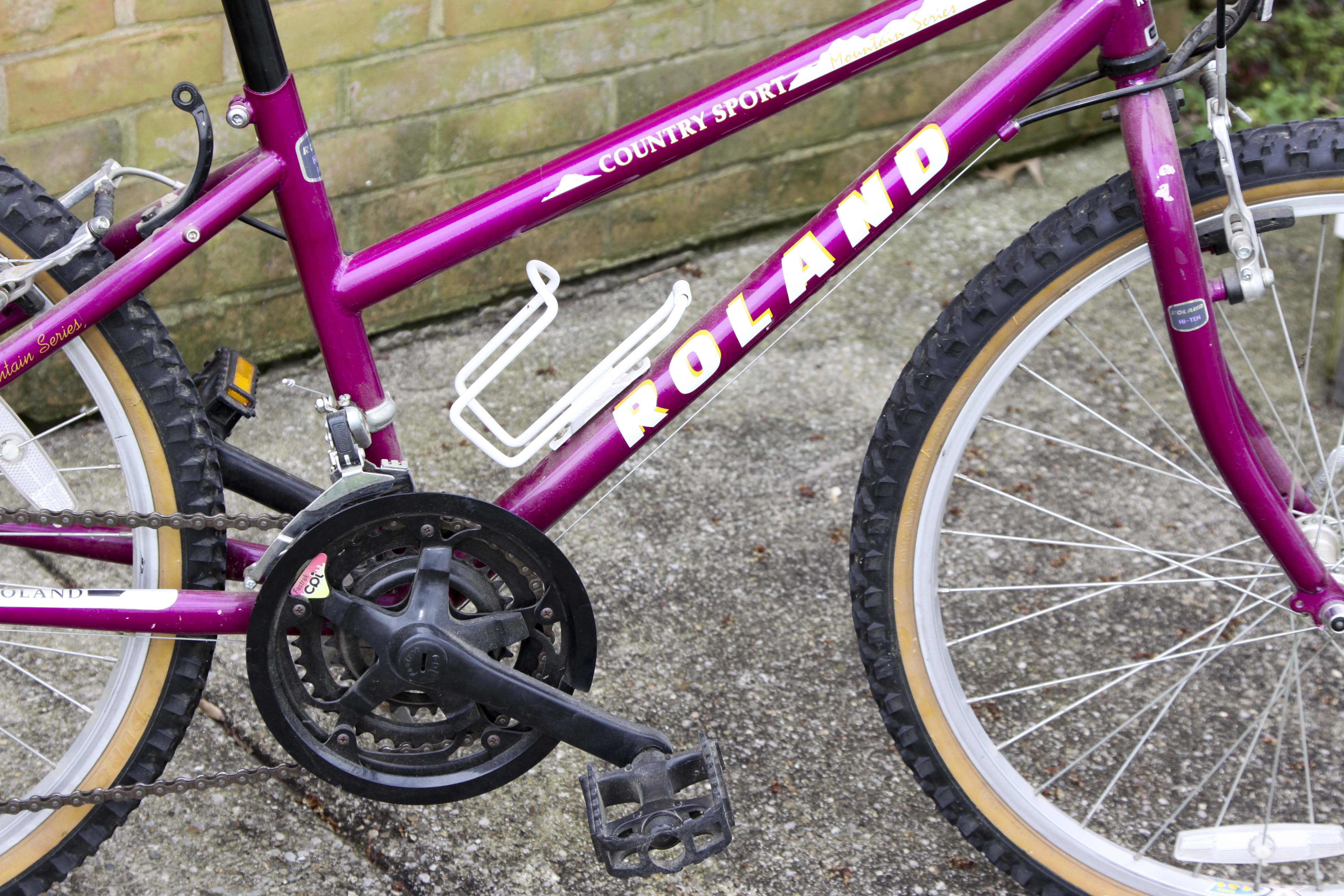 A Roland Women's Bicycle and a Men's Trek 7500 Bicycle