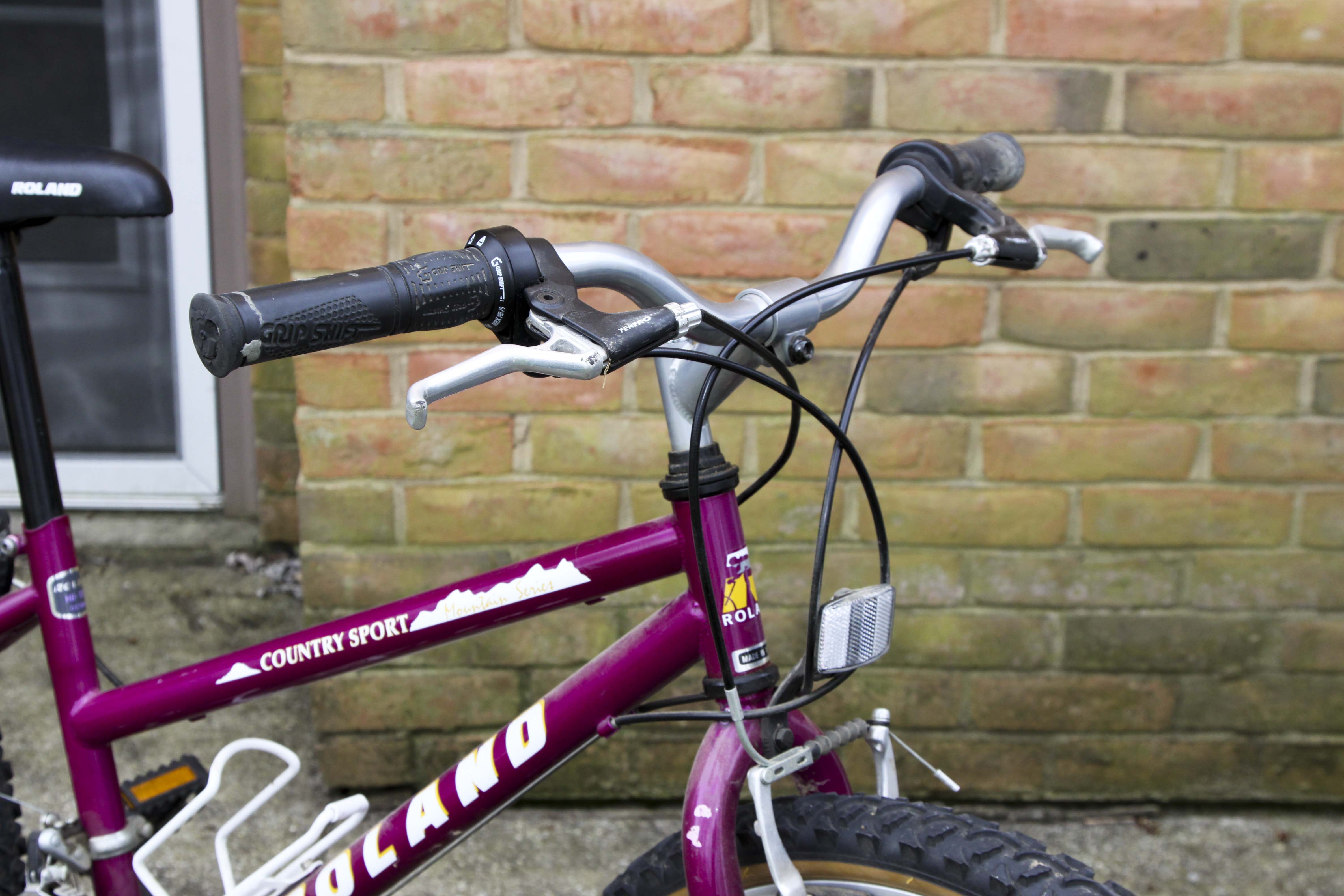 A Roland Women's Bicycle and a Men's Trek 7500 Bicycle