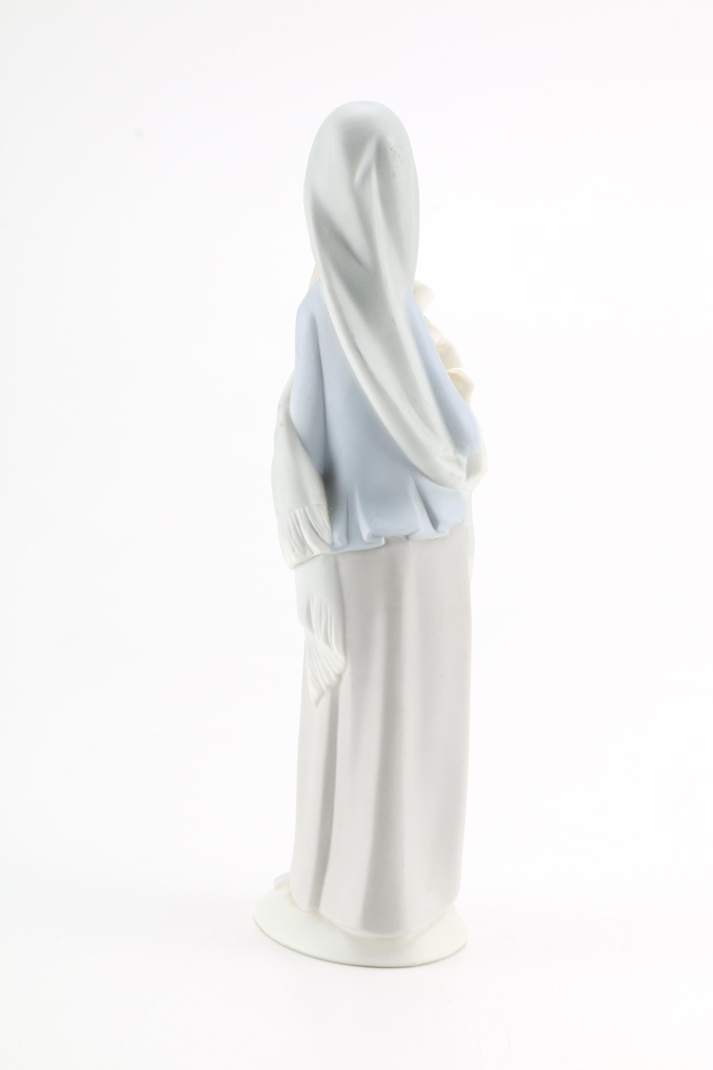 Lladró "Girl With Calla Lilies" Figurine