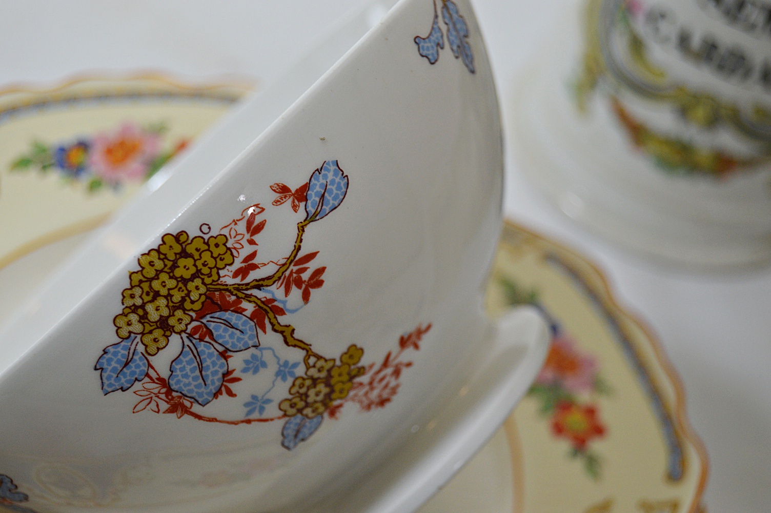 Antique China Tableware with Wedgwood, Limoges