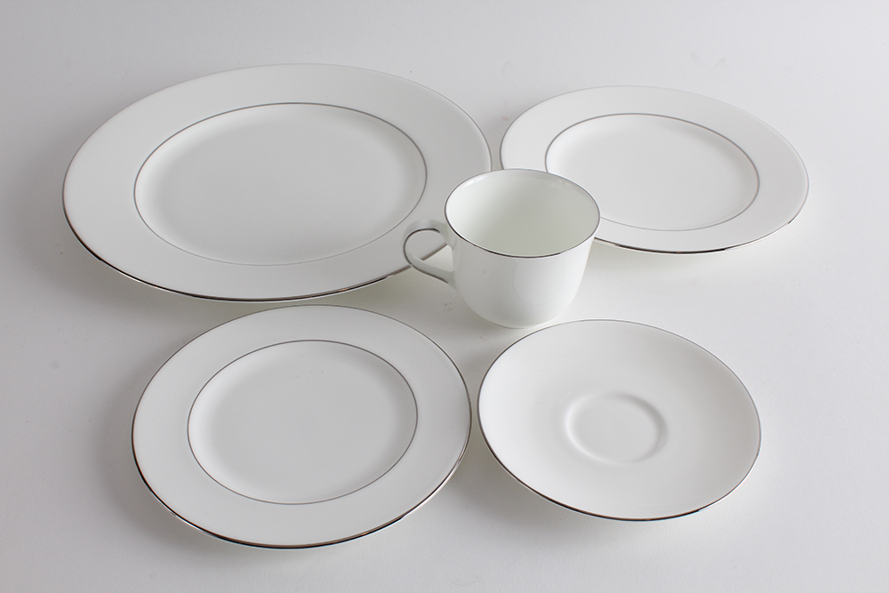 Royal Doulton Signature "Platinum" Five Piece Place Settings