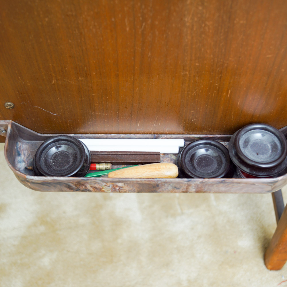 Viking 2000 Husqvarna Sewing Machine and Table