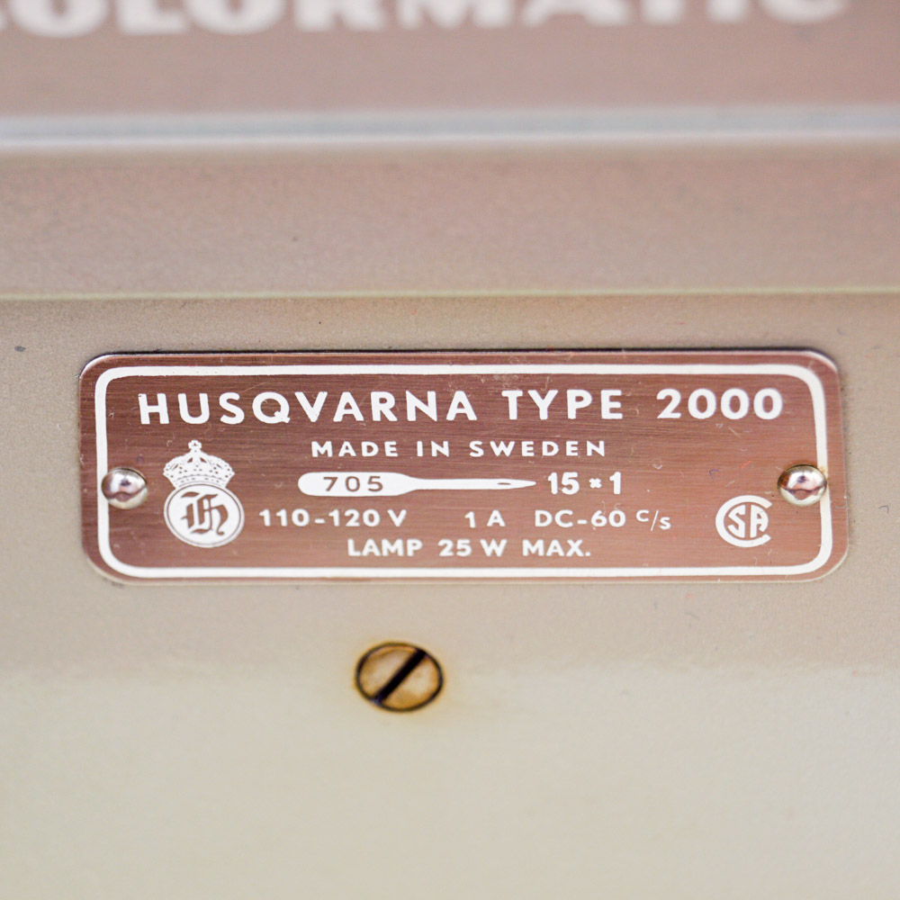 Viking 2000 Husqvarna Sewing Machine and Table
