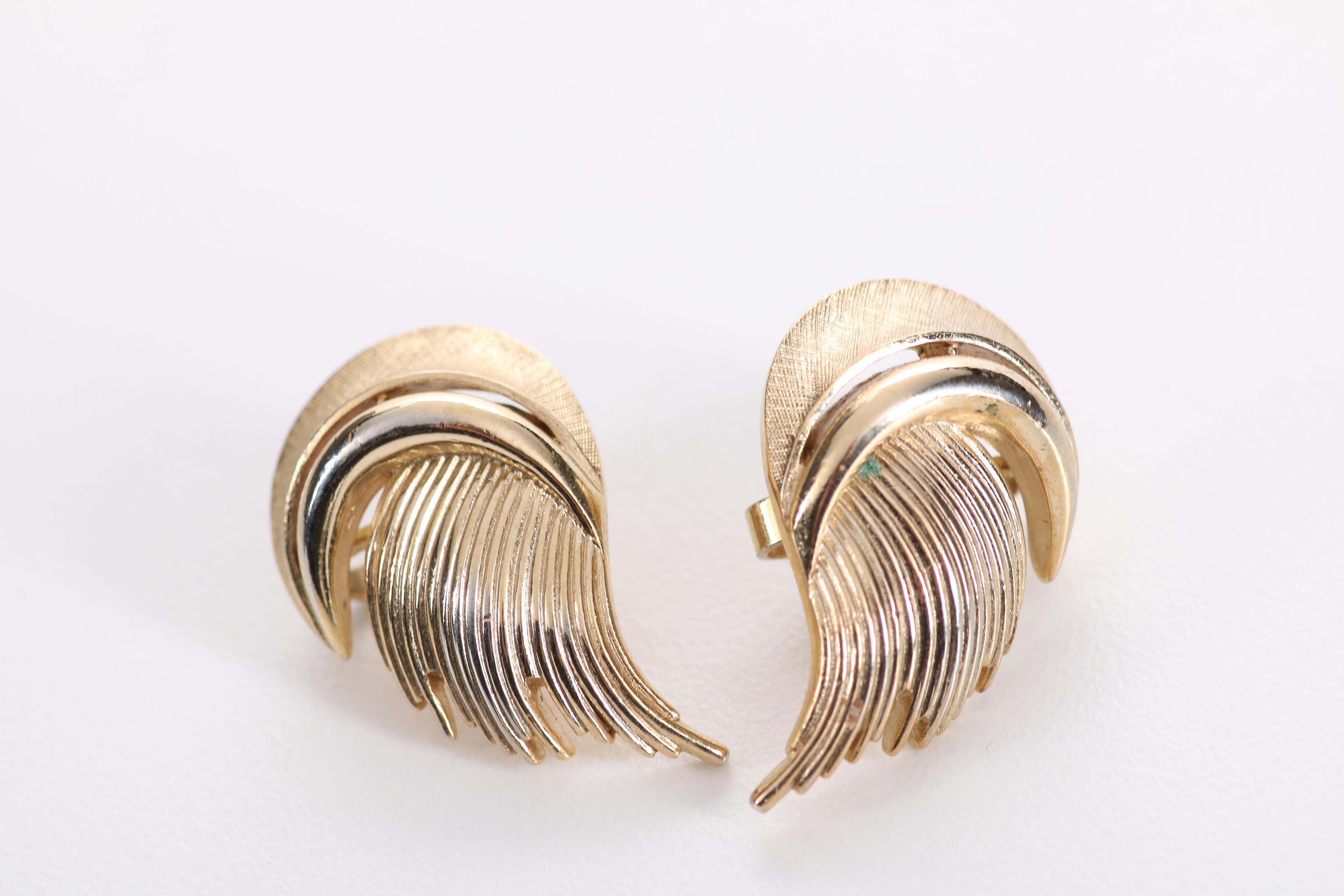 Crown Trifari Costume Jewelry Demi Parure