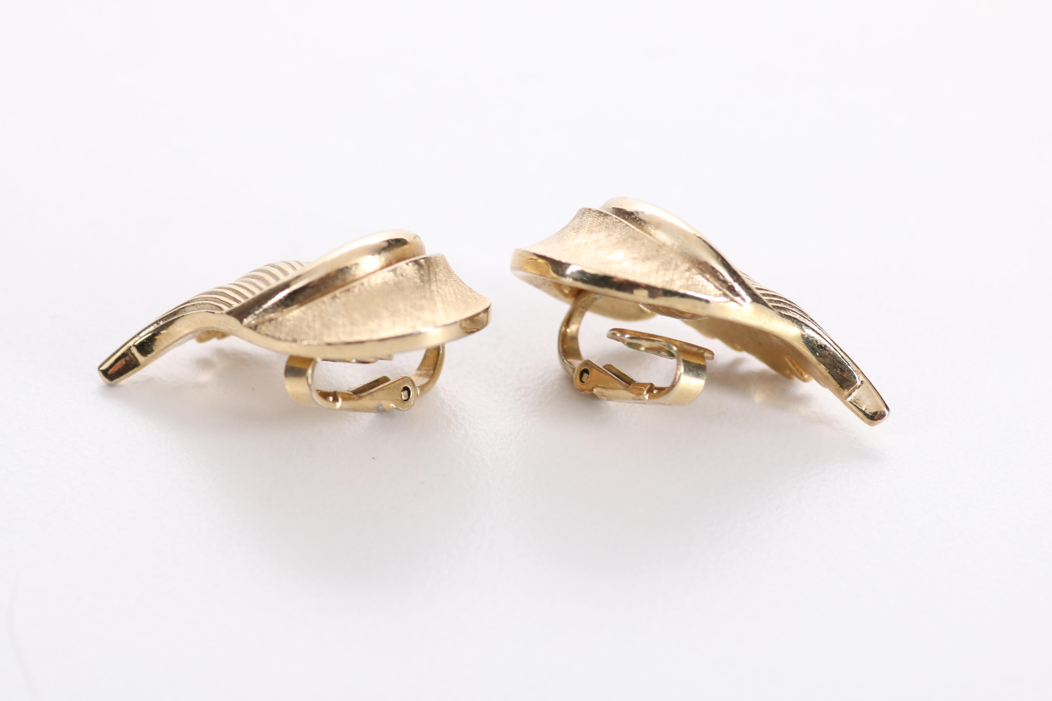 Crown Trifari Costume Jewelry Demi Parure