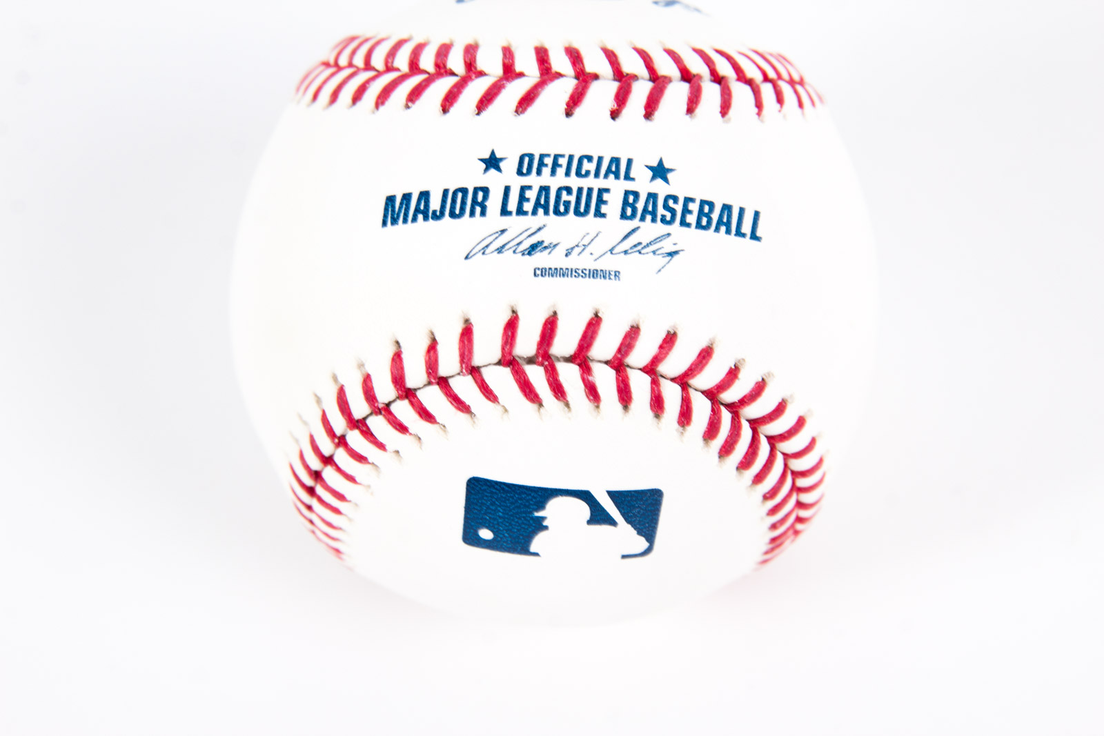 Johnny Bench Signed Baseball