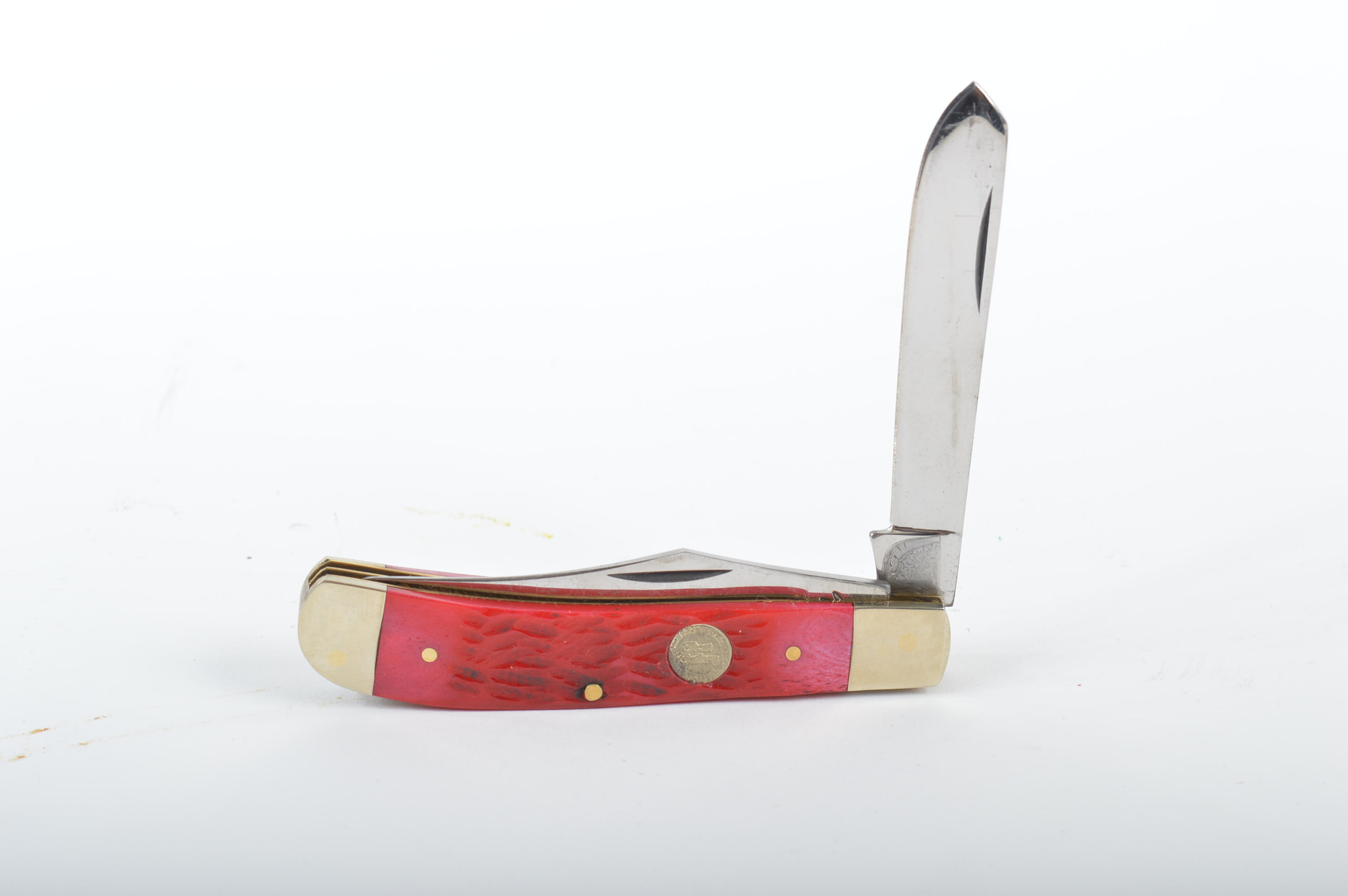 Frost Cutlery and Whitetail Cutlery Pocket Knives