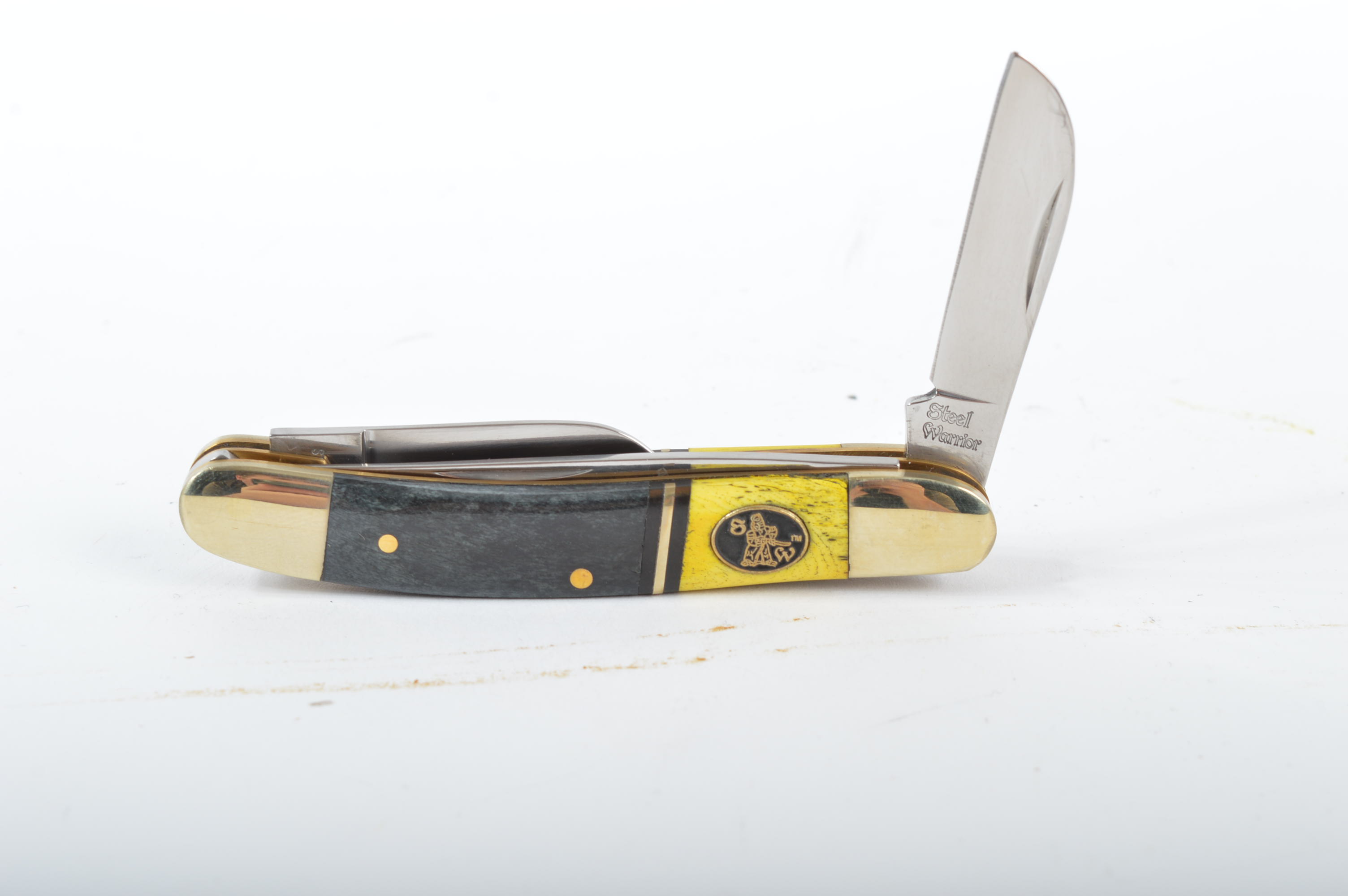 Frost Cutlery and Whitetail Cutlery Pocket Knives and Chipaway Cutlery Hunting Knife