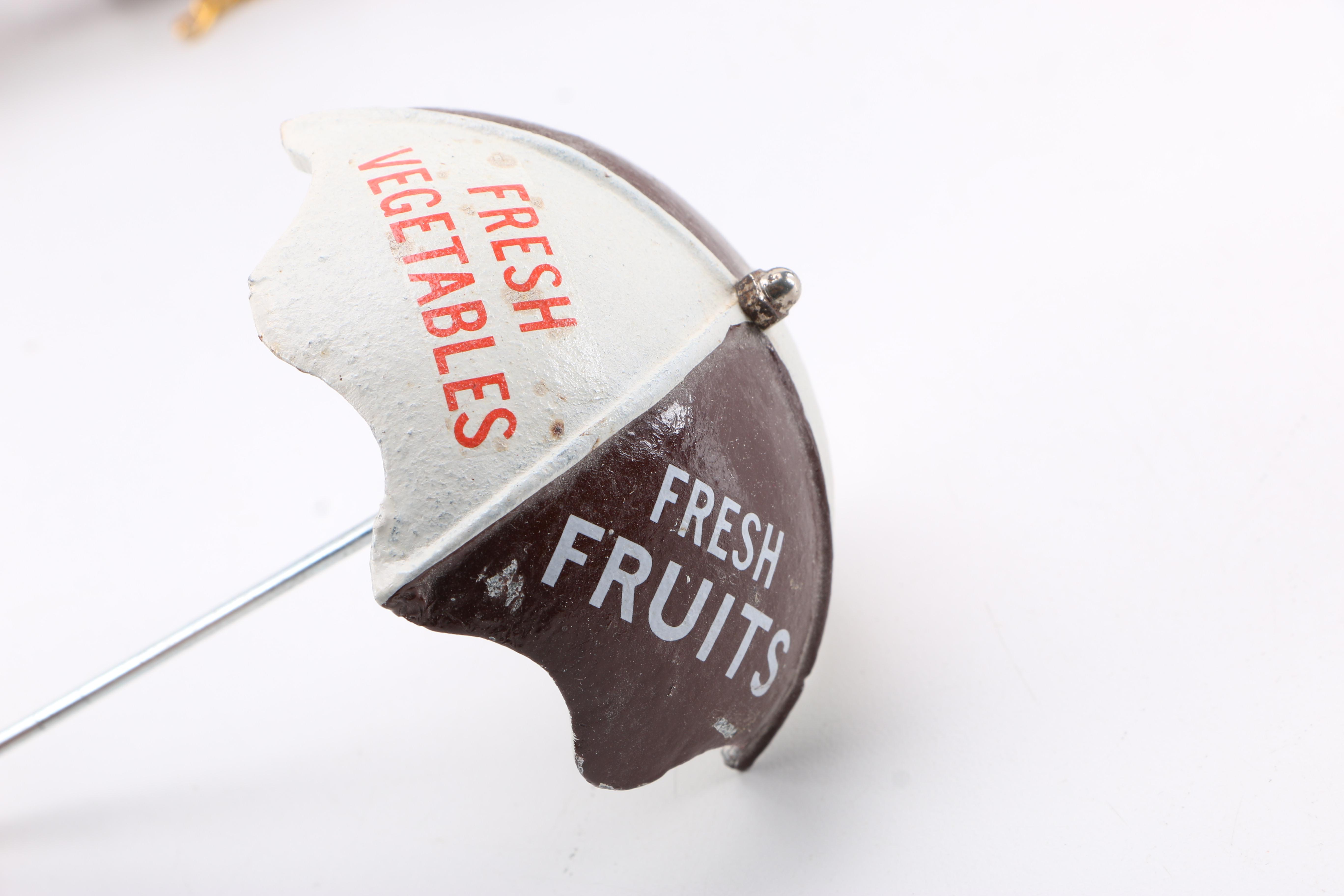 Cast Iron Produce Wagon Figure