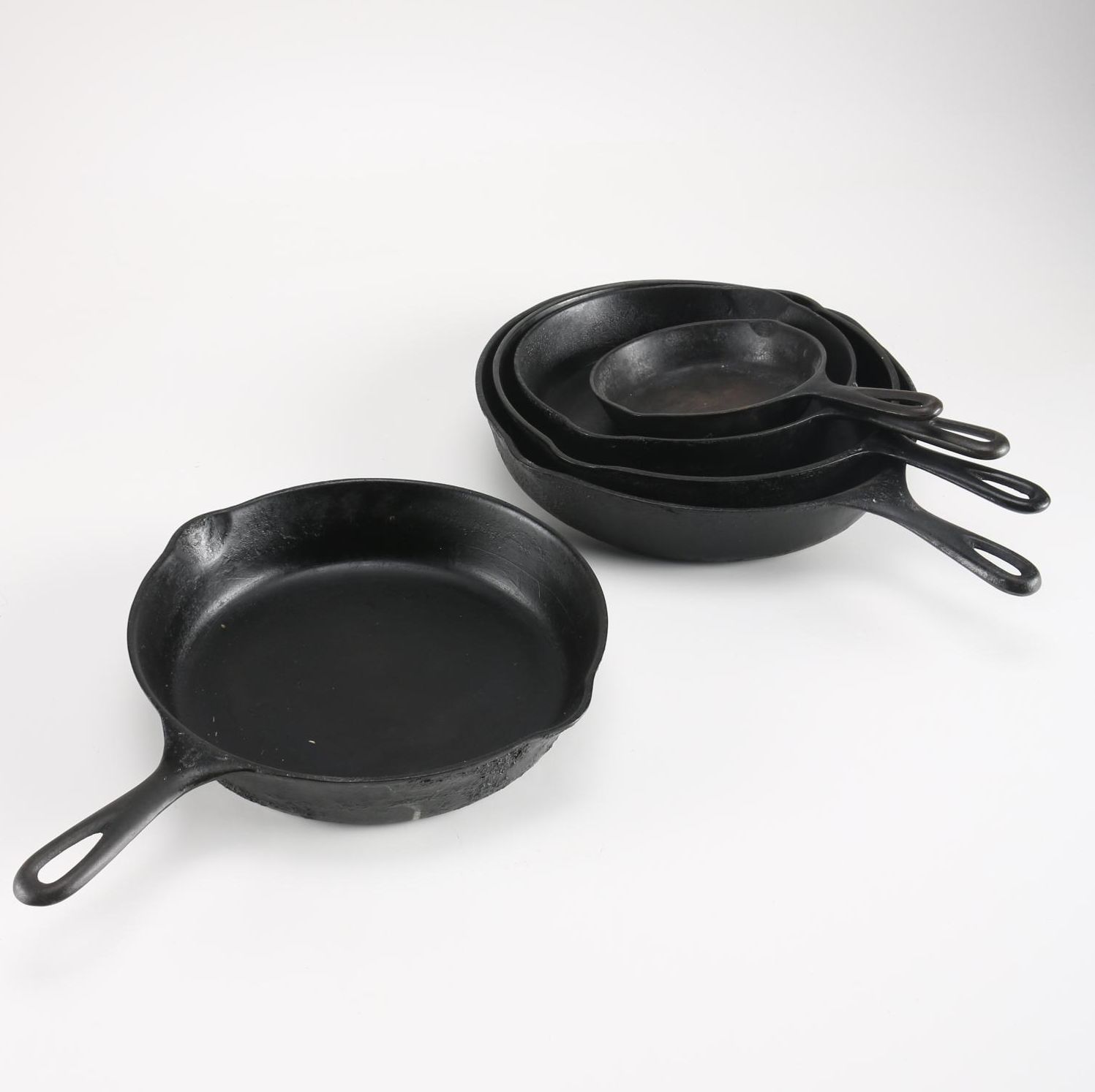 Cast Iron Skillets Featuring Griswold