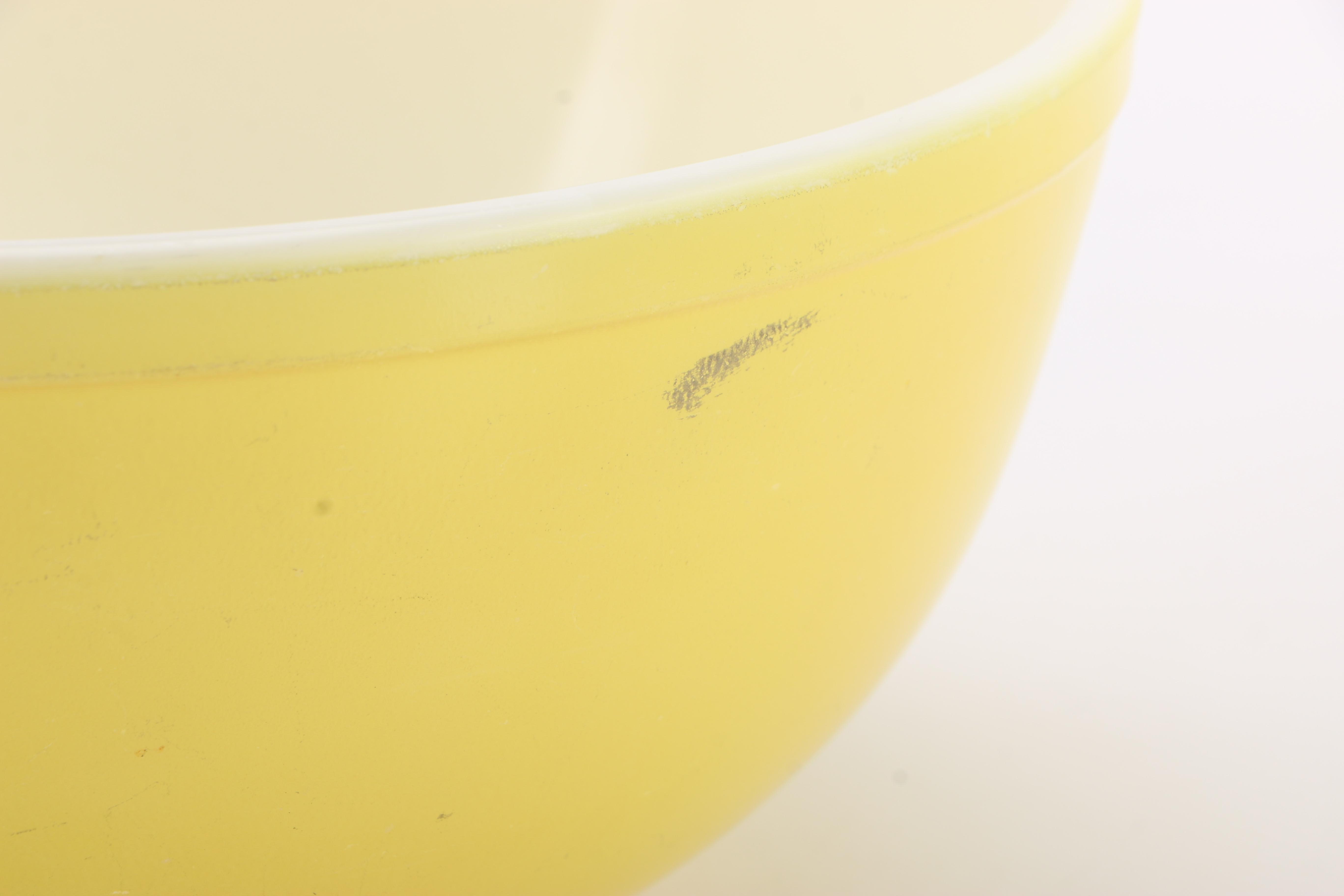 Vintage Pyrex Nesting Mixing Bowl Set