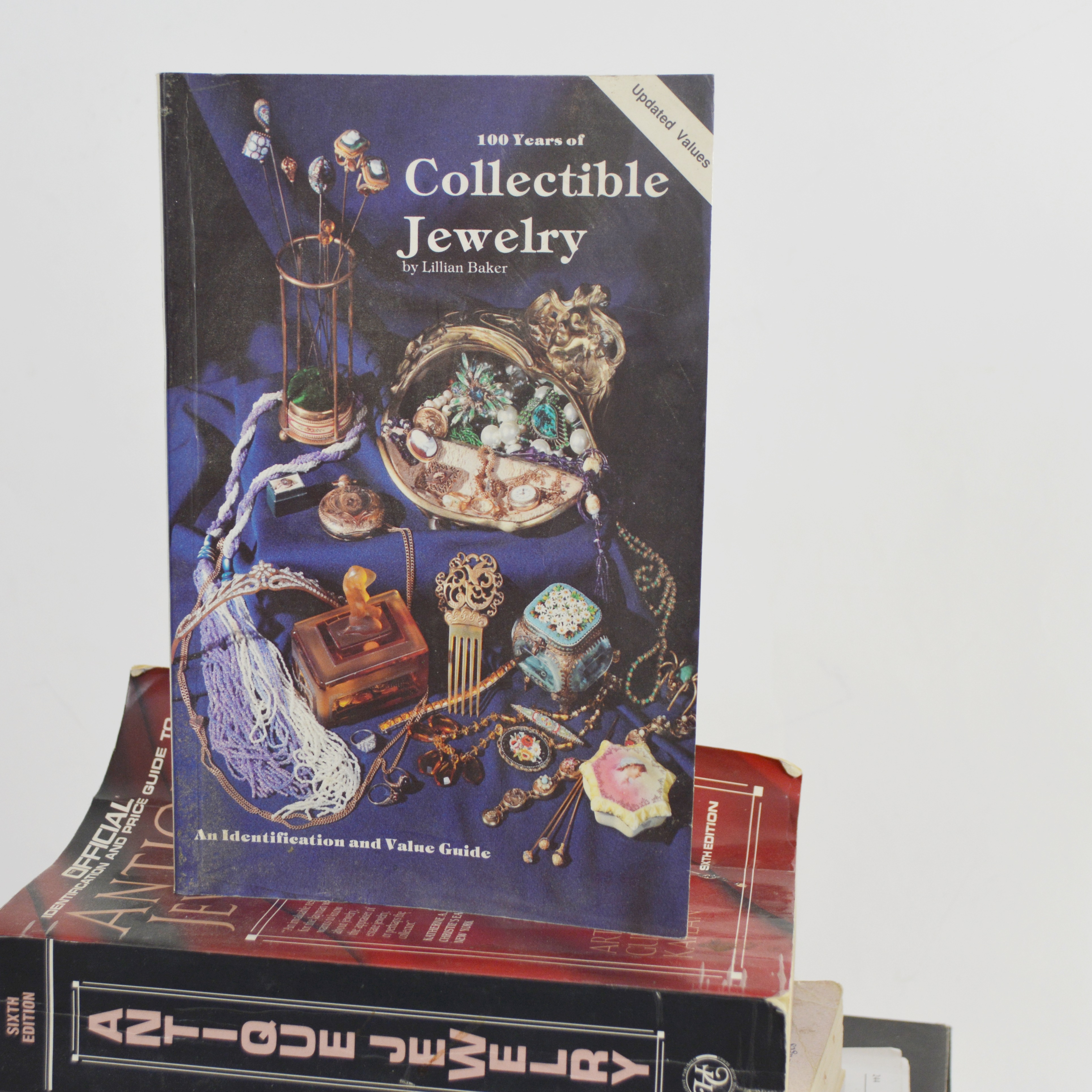 Sixteen Jewelry and Watch Collecting Hardcover and Softcover Books