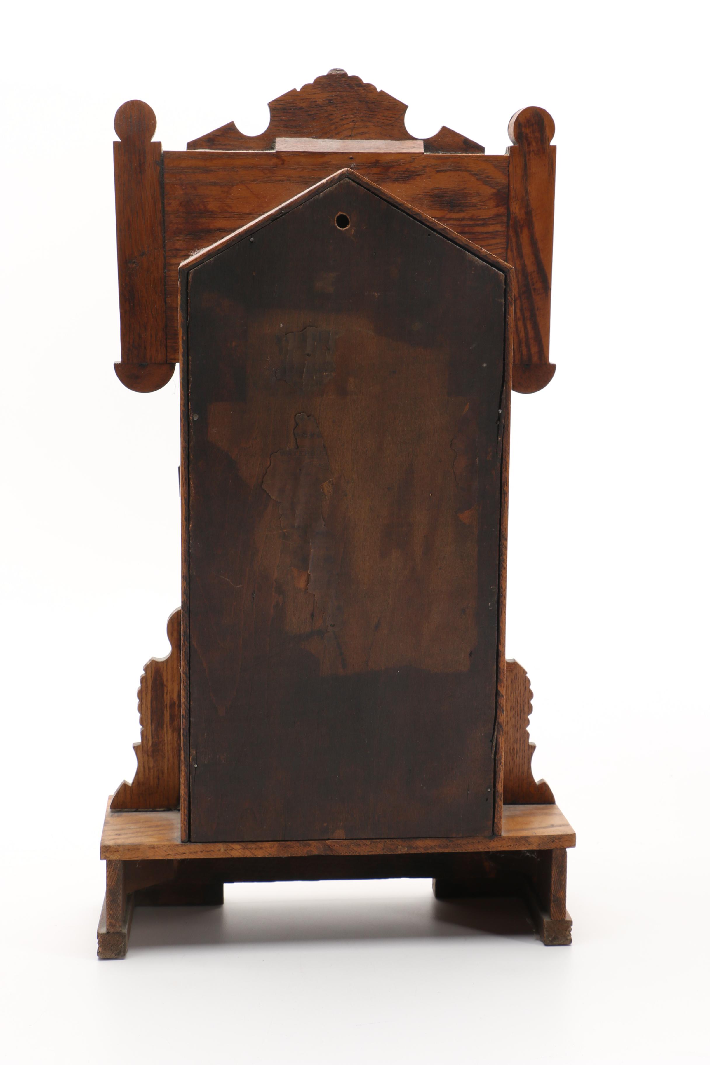 Antique Eastlake-Style Mantel Clock With Keys