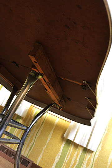 Mid Century Modern Kitchen Table and Chairs