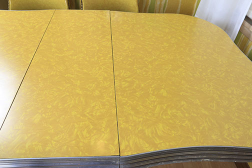 Mid Century Modern Kitchen Table and Chairs