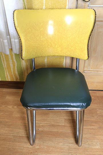 Mid Century Modern Kitchen Table and Chairs