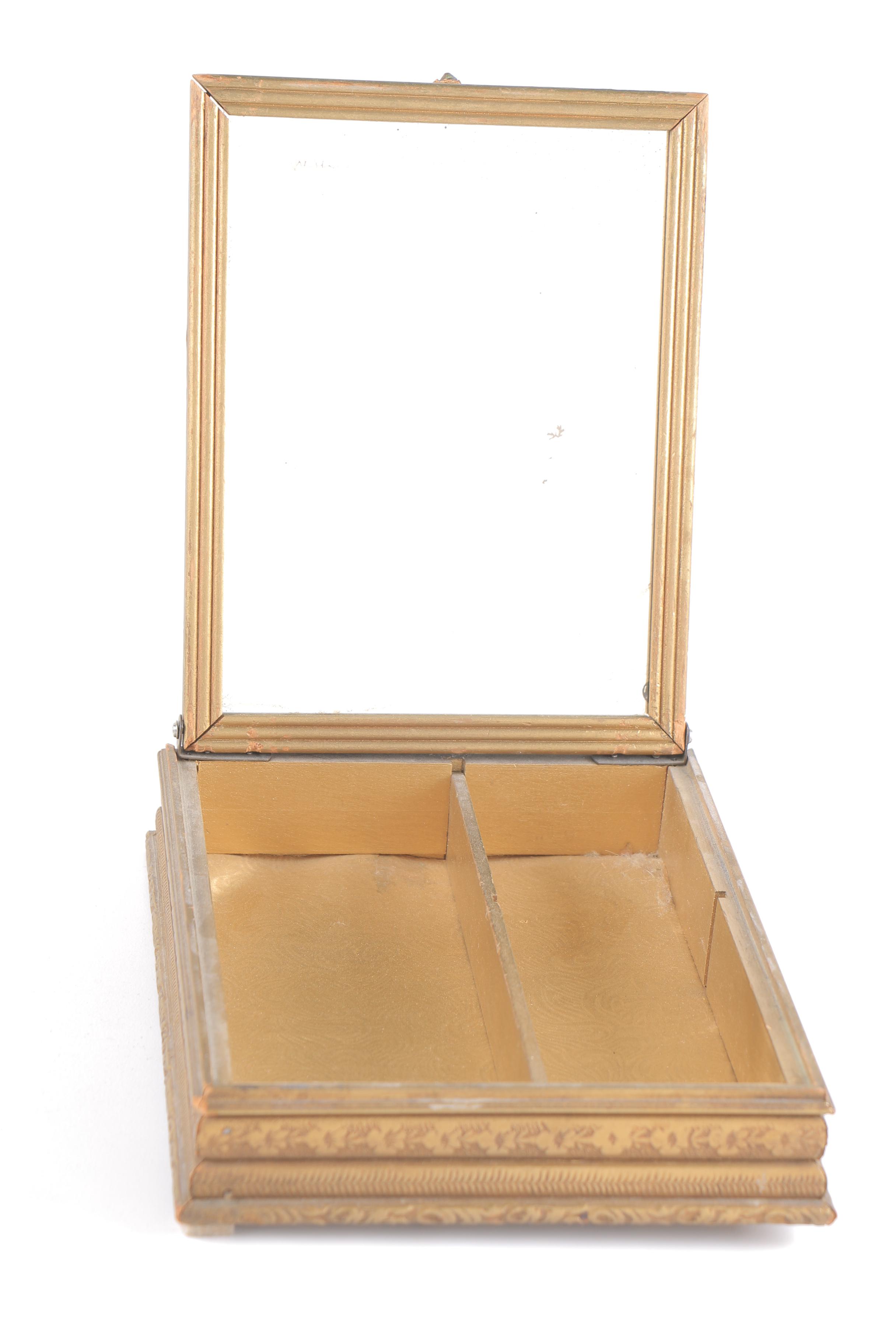 Vintage Jewelry Boxes With Hand-Colored Lithographs