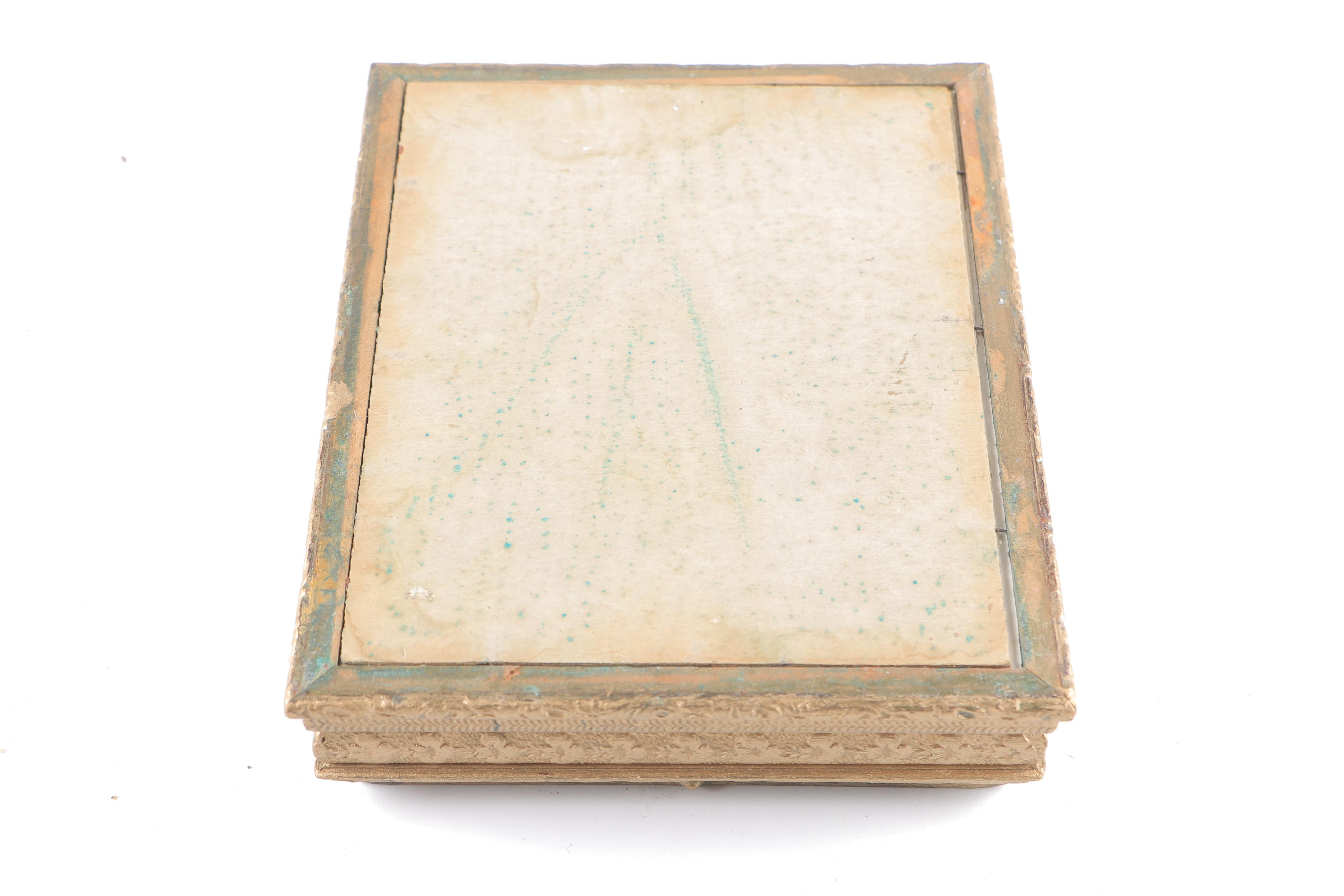 Vintage Jewelry Boxes With Hand-Colored Lithographs