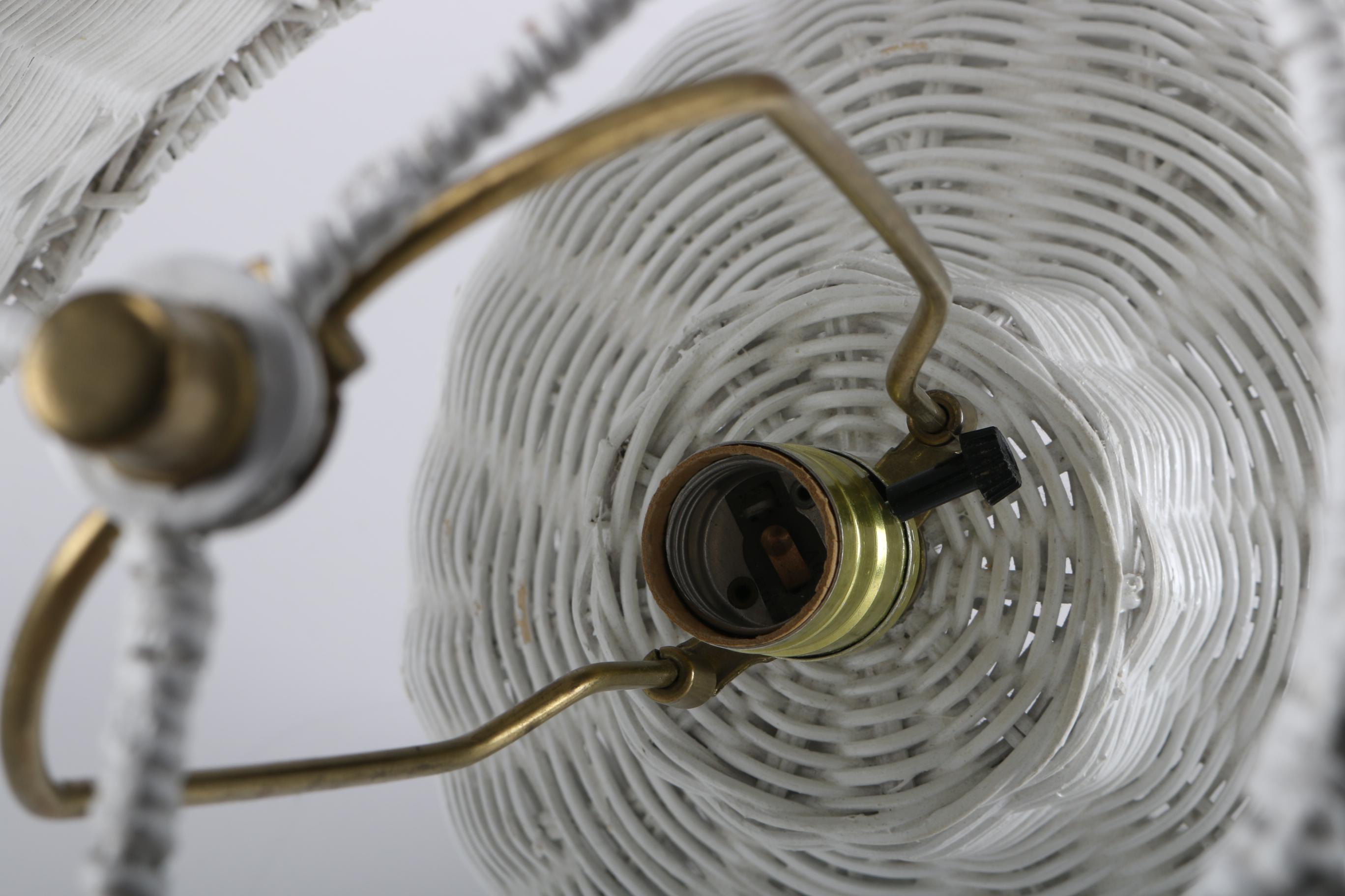 White Wicker Table Lamp