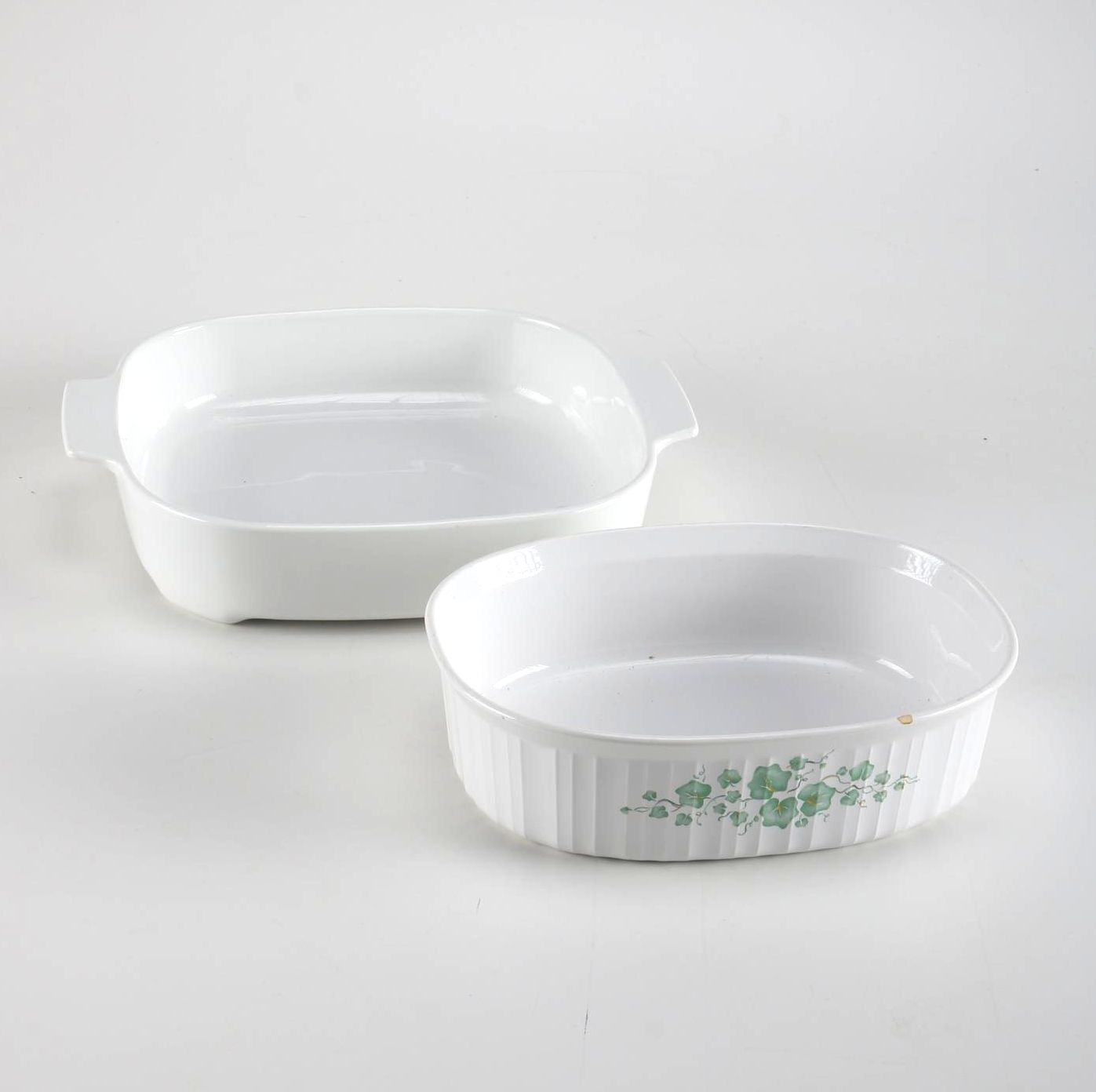 CorningWare Microwave Browning Dish and Ivy Casserole