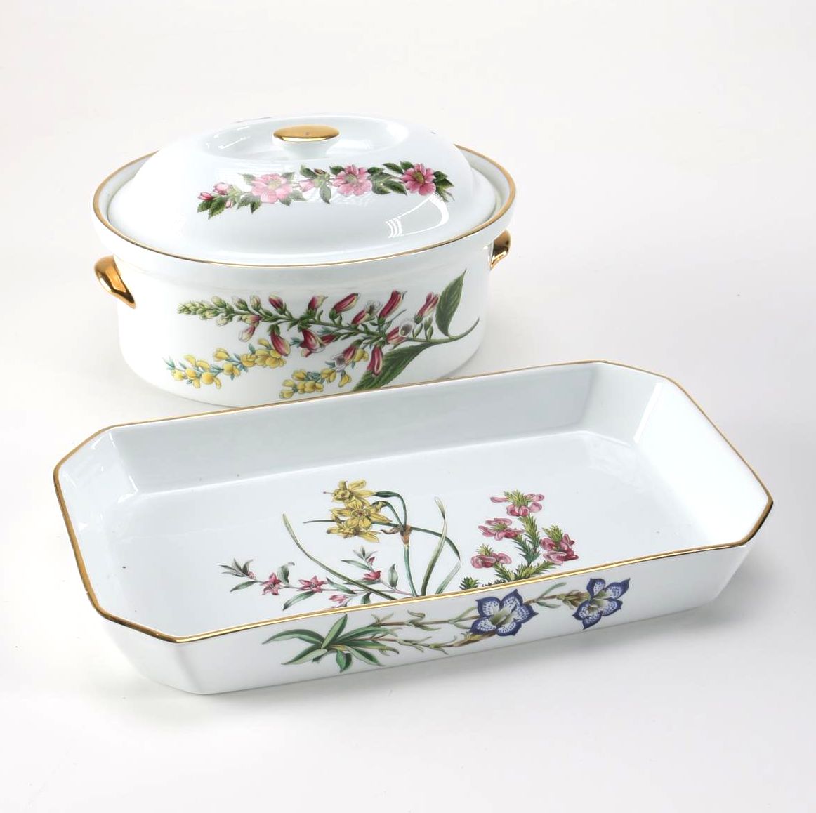 Late 20th Century Spode "Stafford Flowers" Bone China Serving Dishes